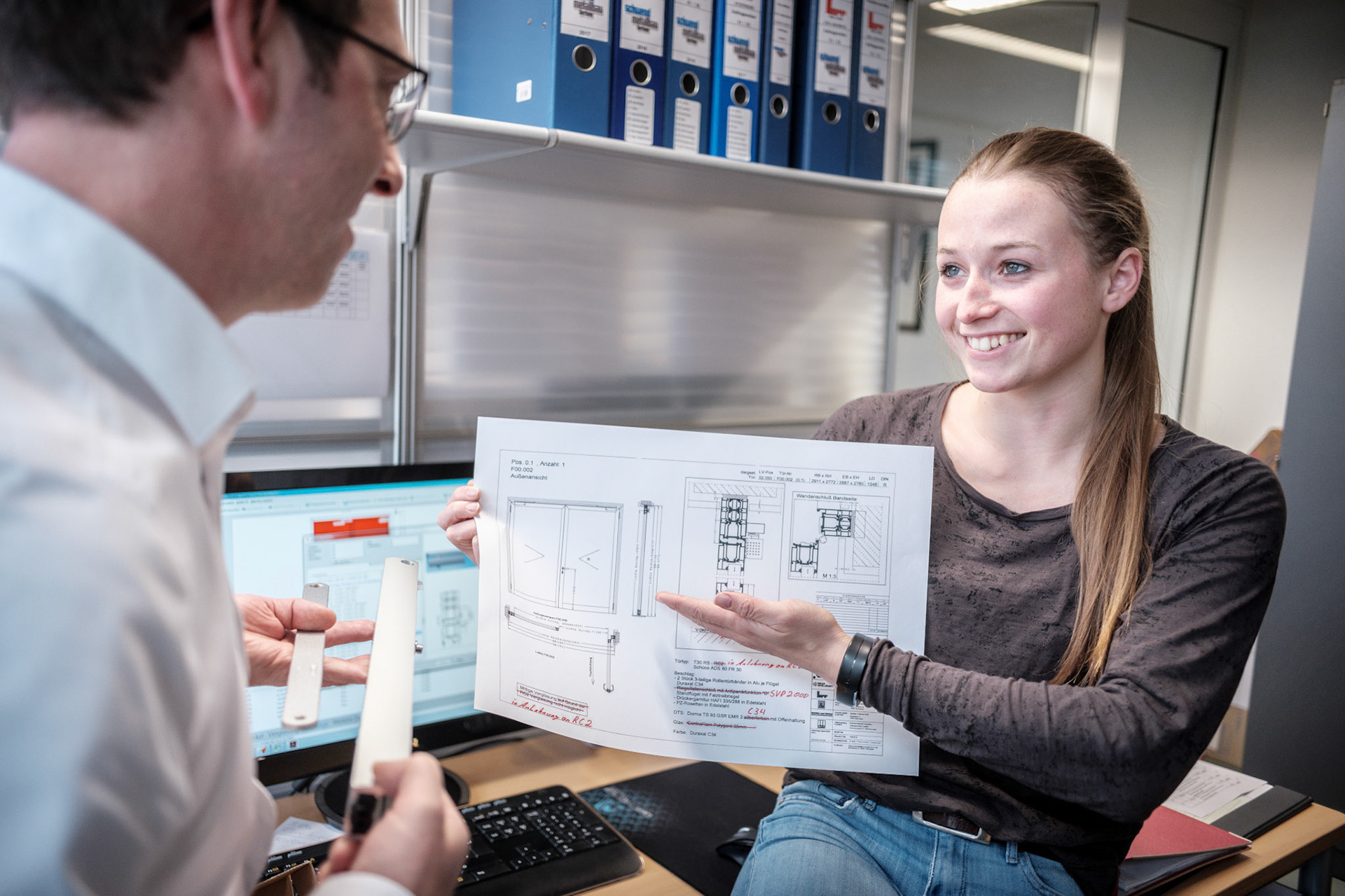 Titelgeschichte PVH vor Ort / Fa Schwendt am Mittwoch, 14.11.17  in Wertheim. Foto: Jakob Studnar