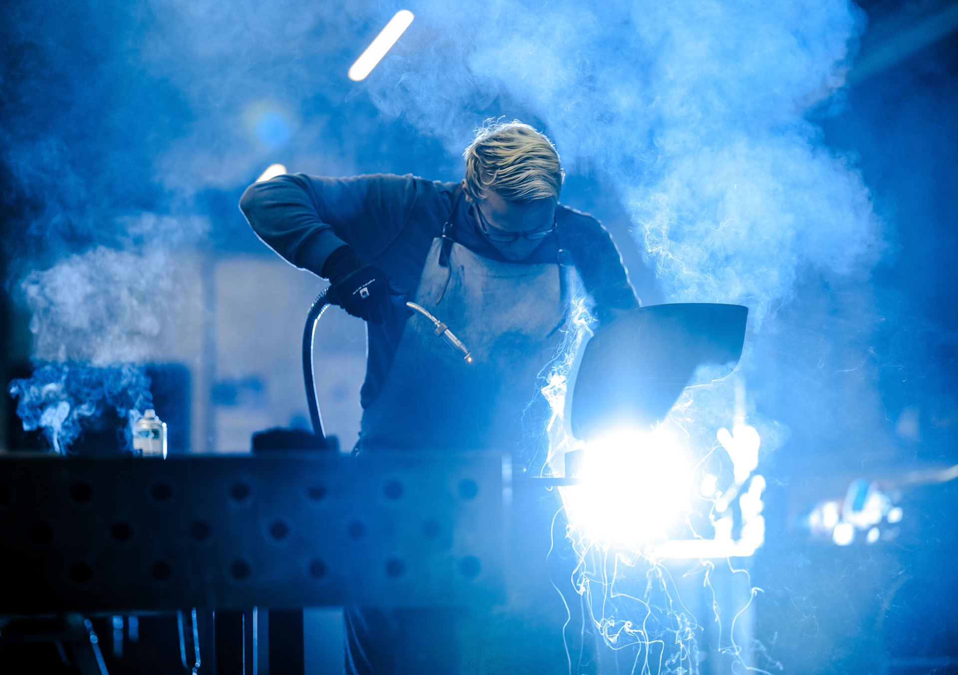 Titelgeschichte PVH vor Ort / Fa Schwendt am Mittwoch, 14.11.17  in Wertheim. Foto: Jakob Studnar