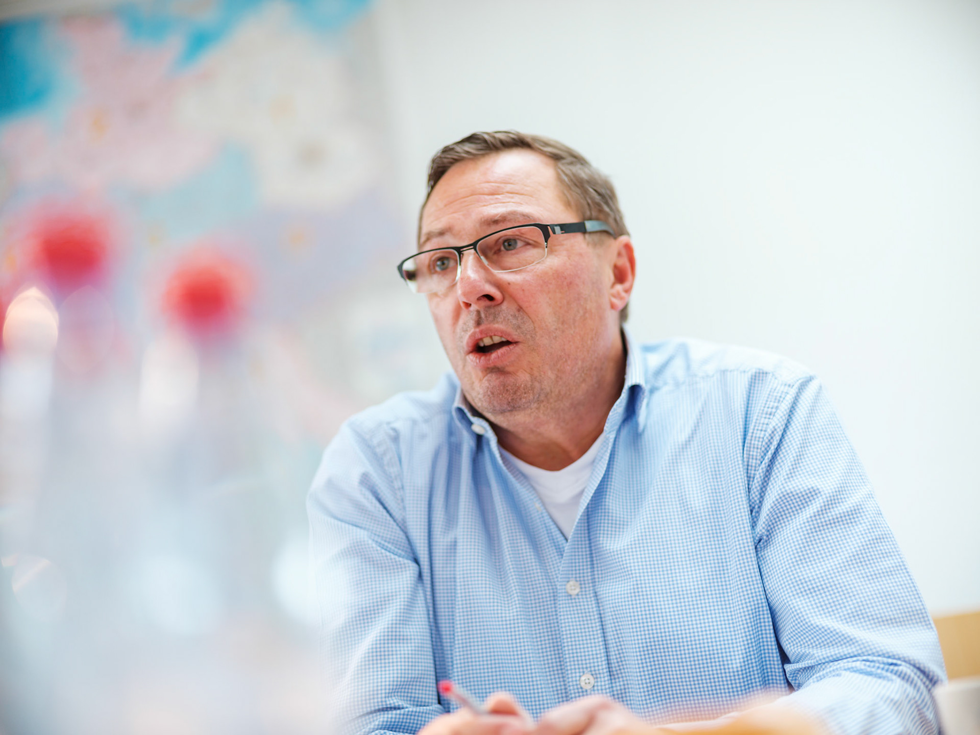 Titelgeschichte PVH vor Ort / Fa Schwendt am Mittwoch, 14.11.17  in Wertheim. Foto: Jakob Studnar