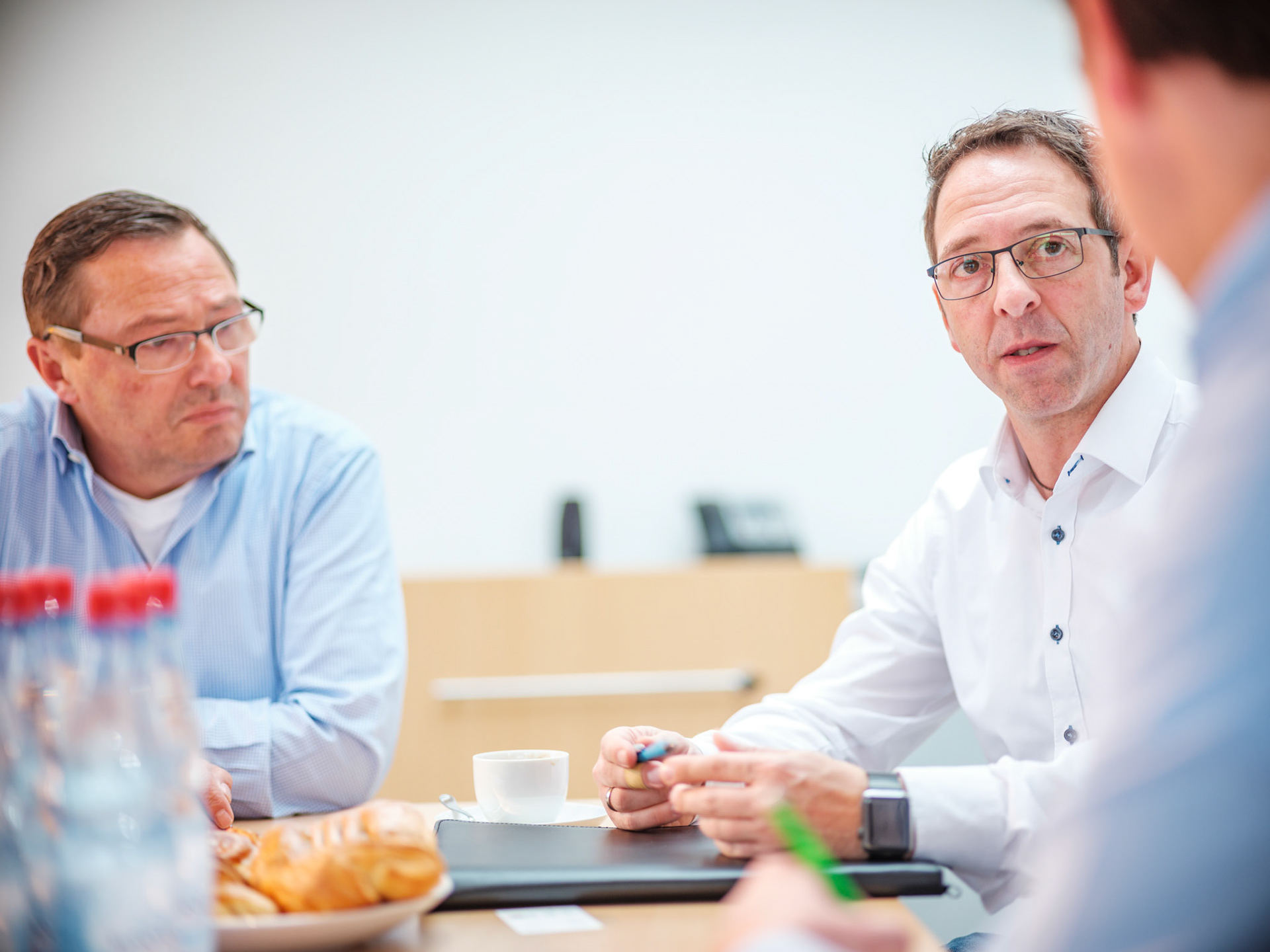 Titelgeschichte PVH vor Ort / Fa Schwendt am Mittwoch, 14.11.17  in Wertheim. Foto: Jakob Studnar