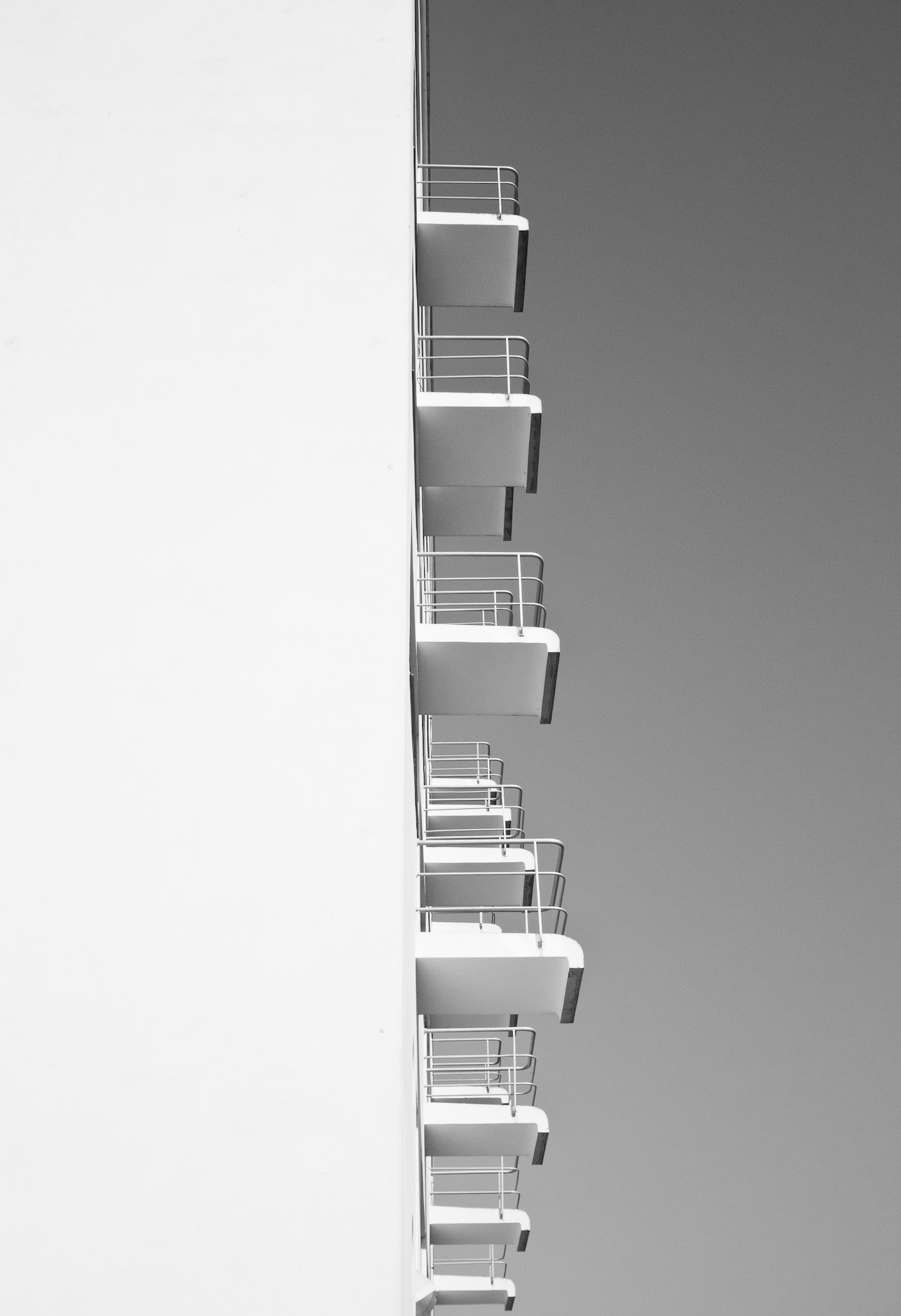 News: visitors to the museum at the Dessau campus of the Bauhaus can now spend the night in the dormitories of the former German Modernist design school...