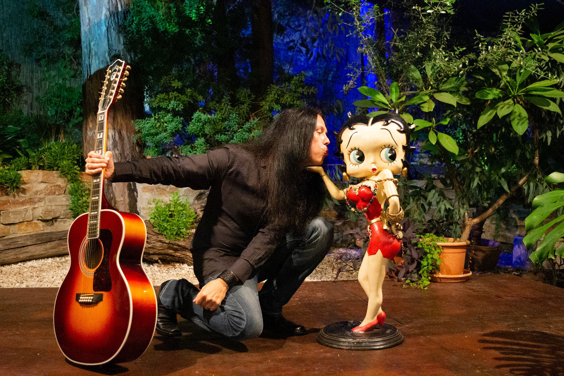 Foto session with the Tyketto Lead Singer