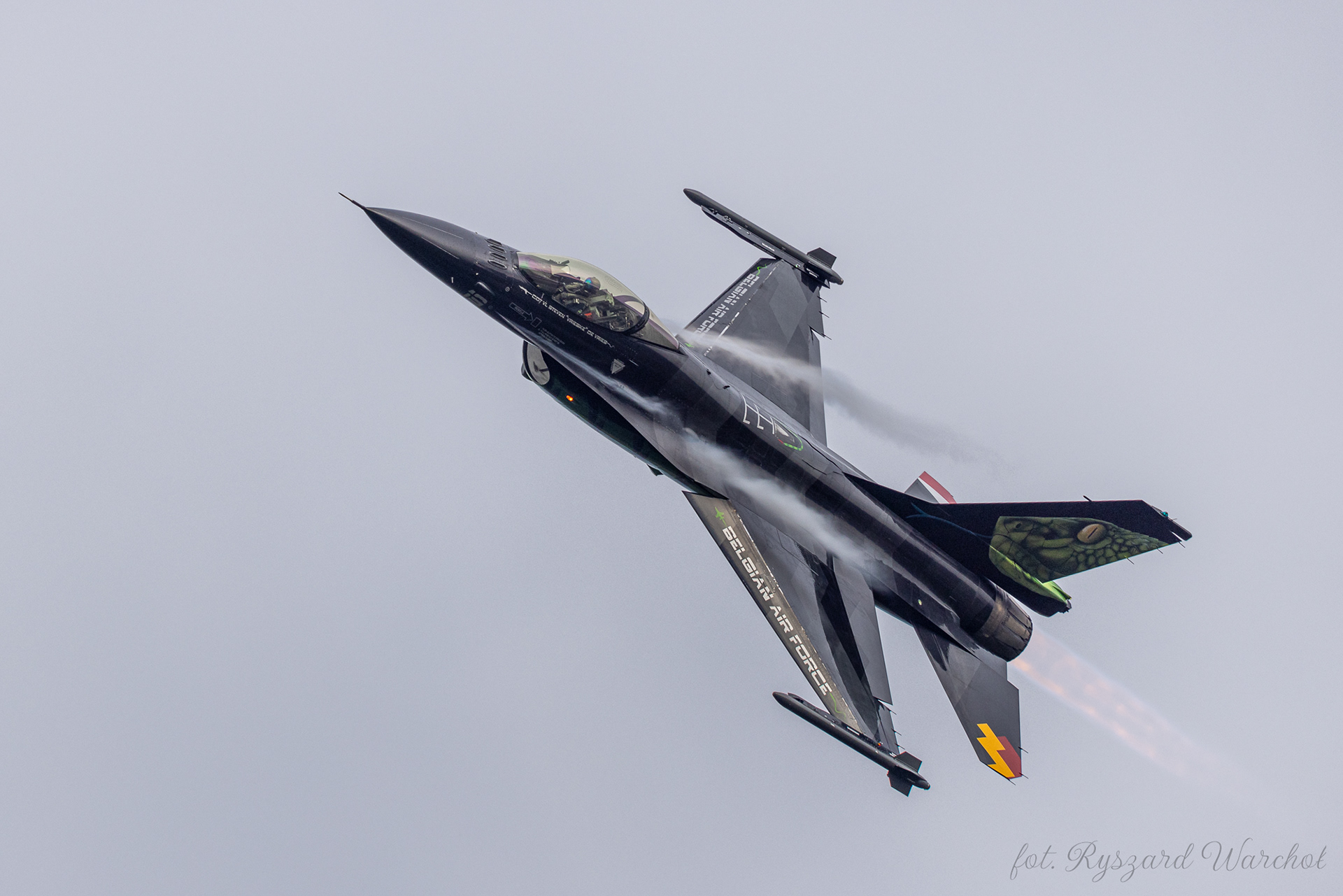 Belgian Air Force F-16 Solo Display