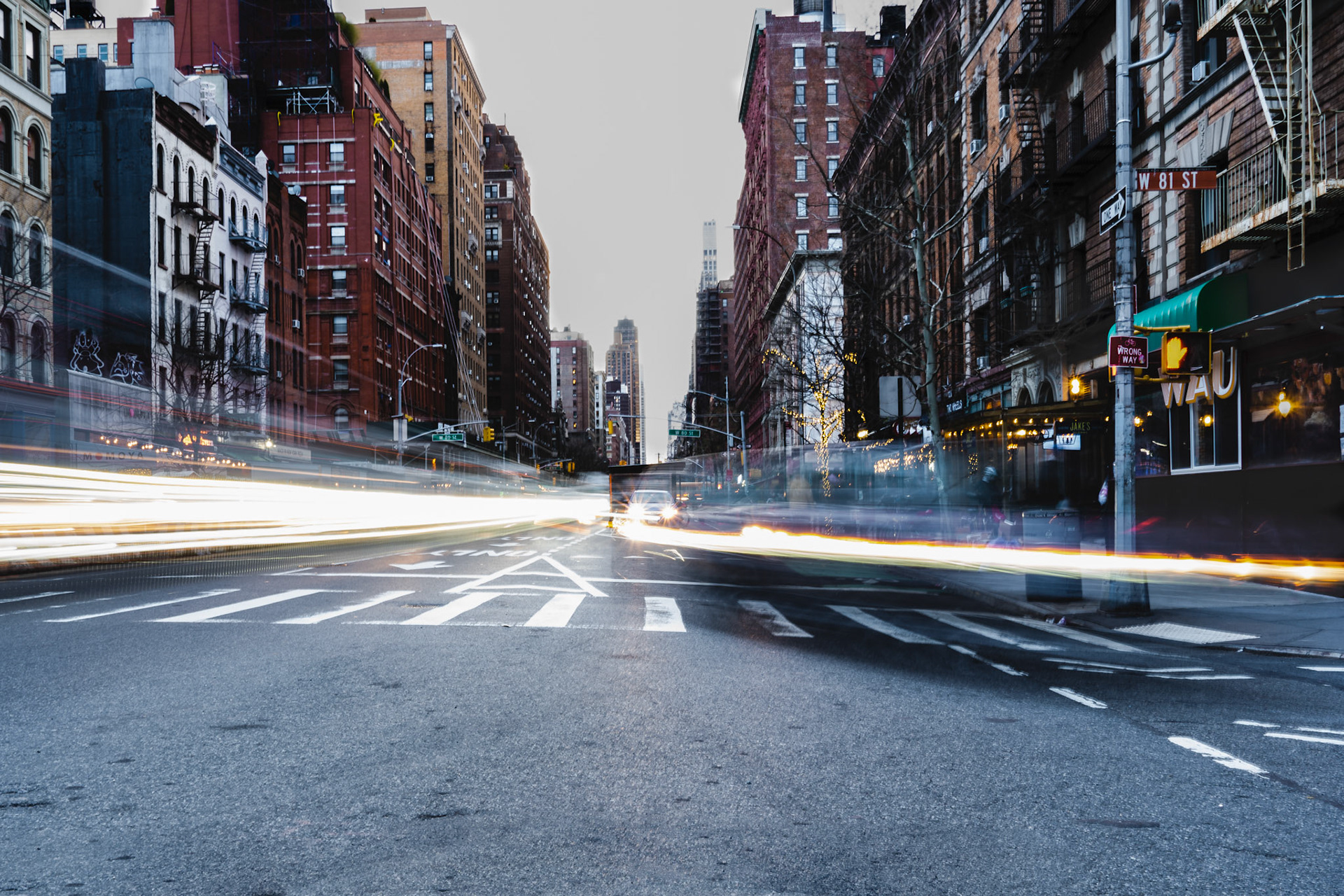 W 81st St & Amsterdam Ave | Apr 01, 2022