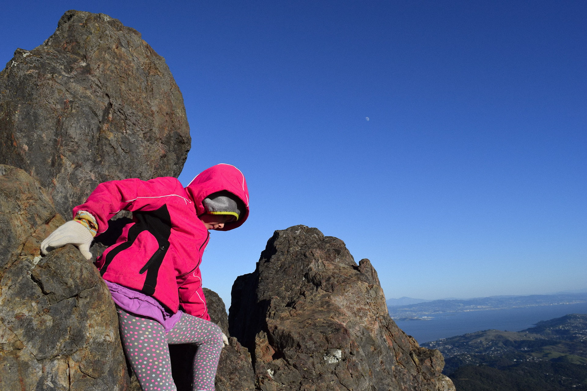 Lia and the Moon