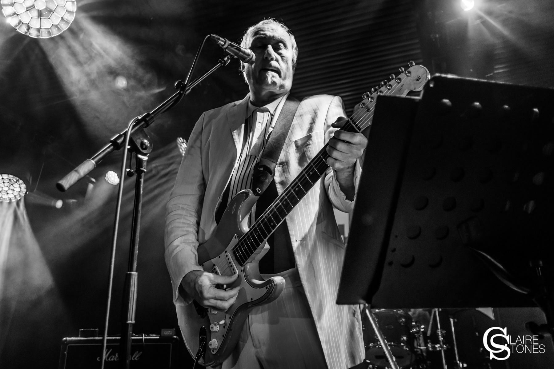 Dennis Greaves - Nine Below Zero