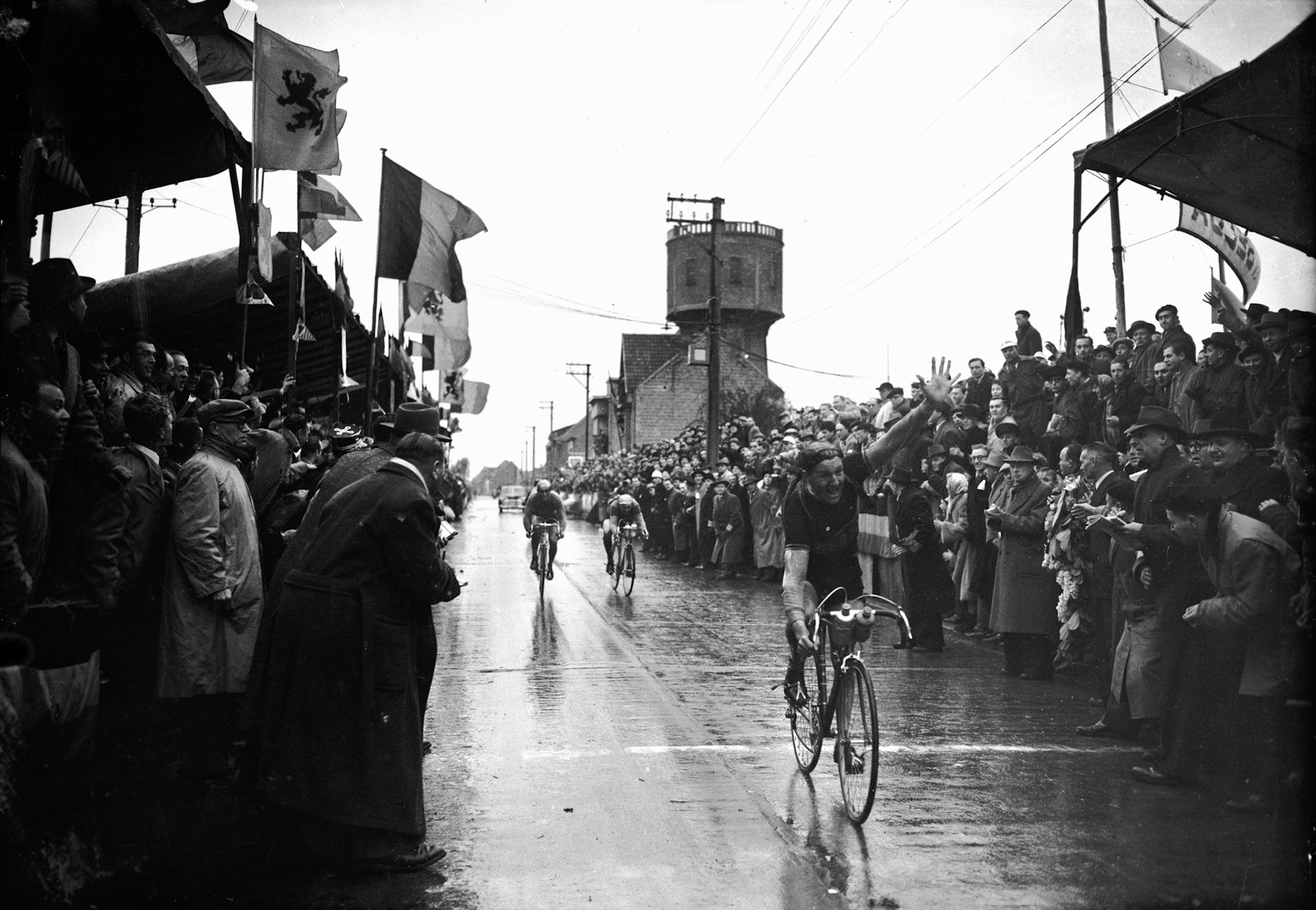 Roger's biggest win at the Tour of Flanders in 1952
