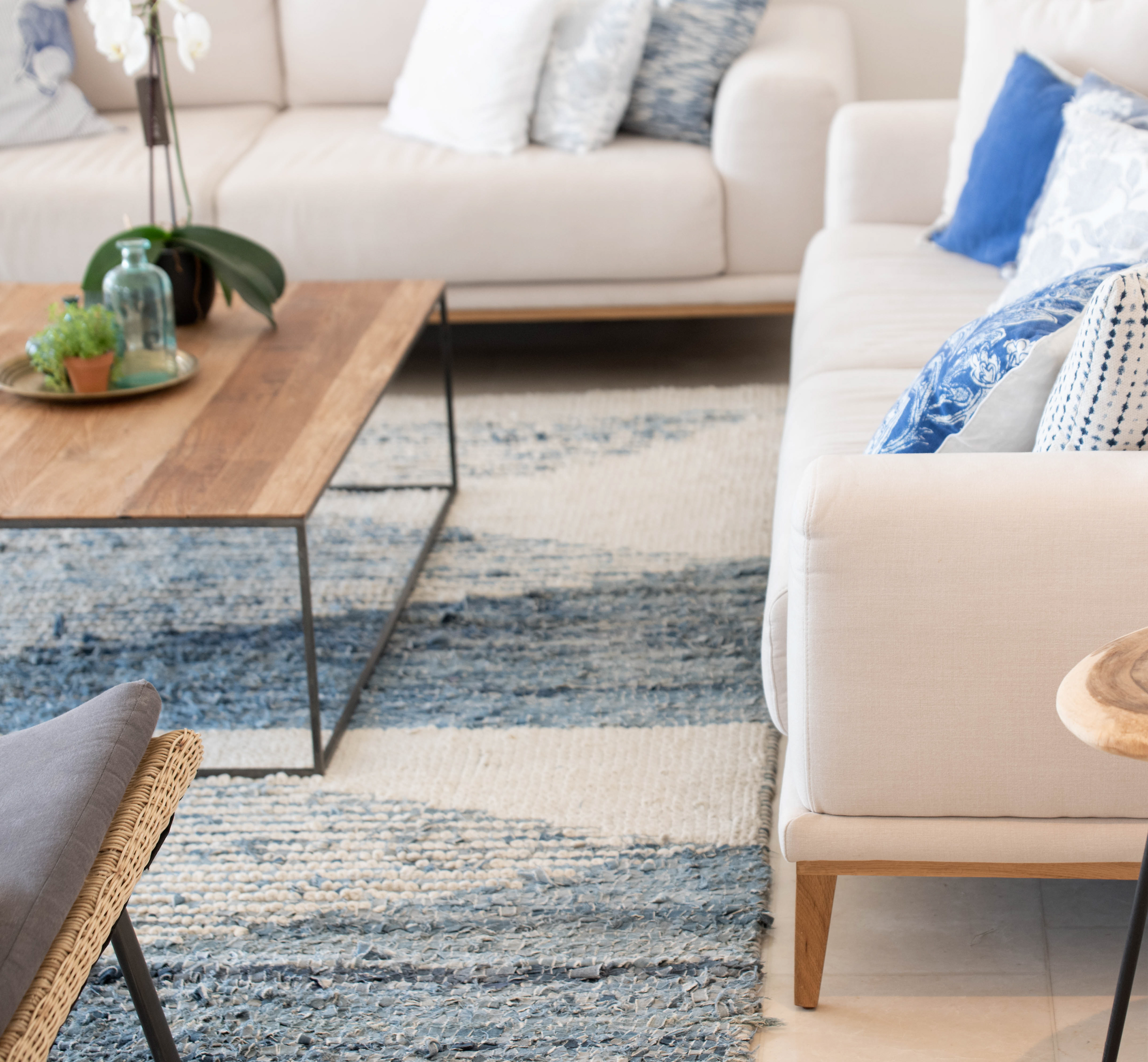 ‎רות ולבנה. אדריכלות ועיצוב פנים