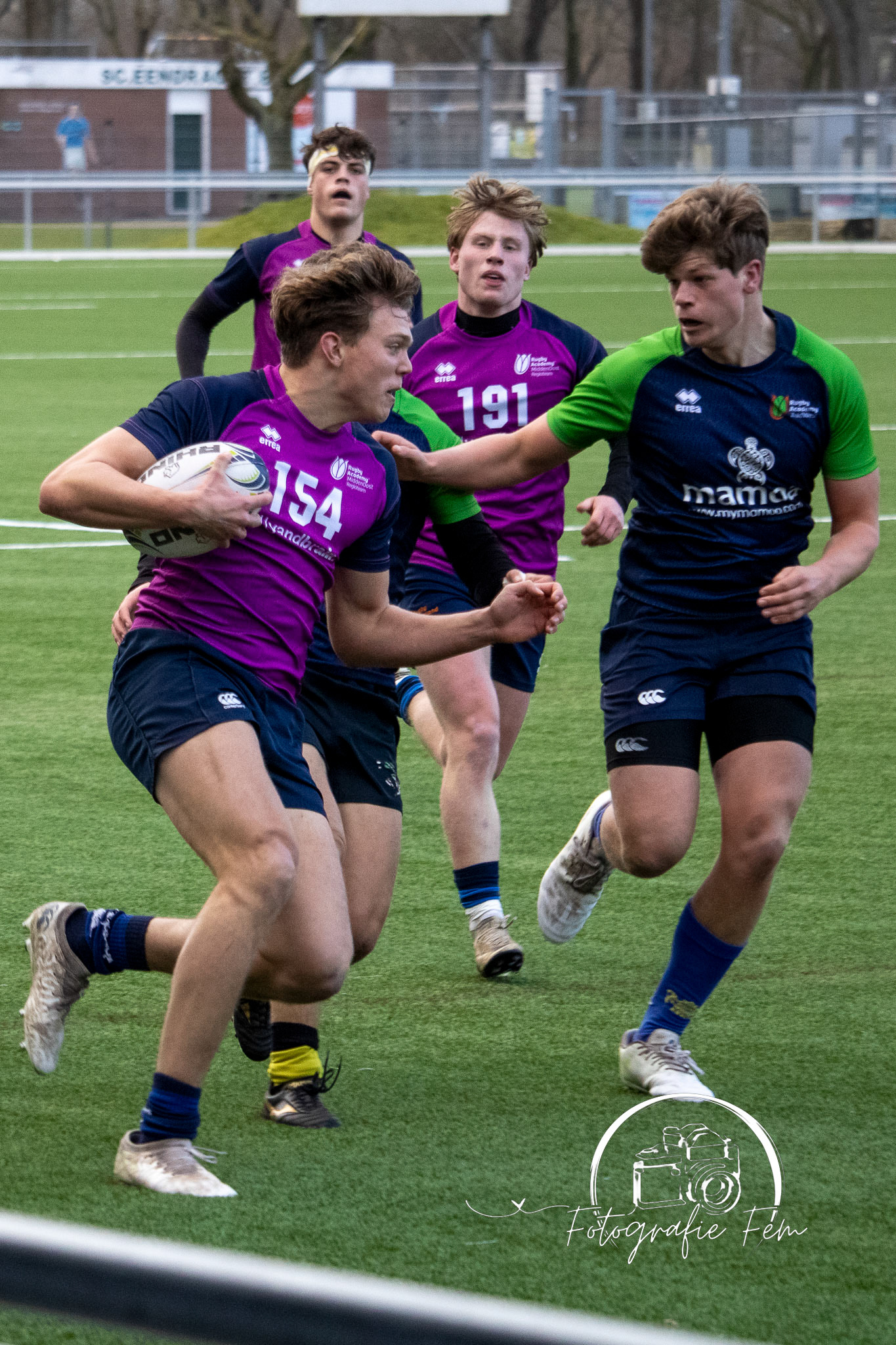 RRU1829012025-187