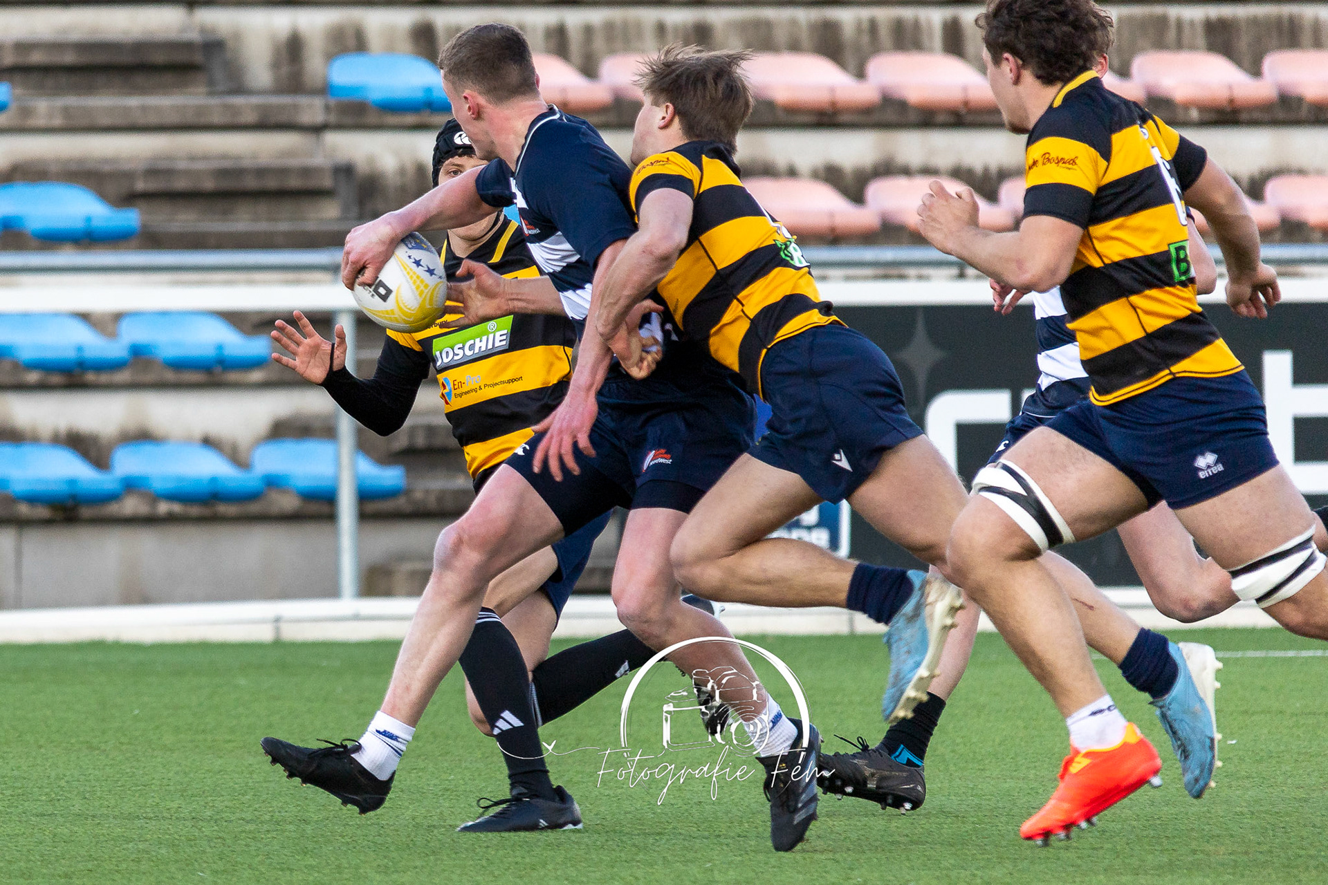 RRU1812032025-70