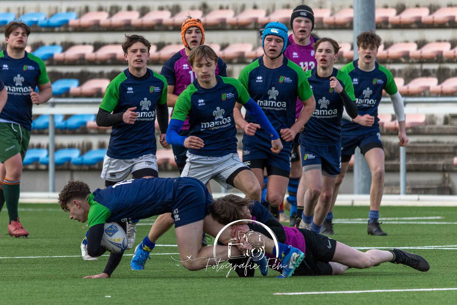 RRU1812032025-19