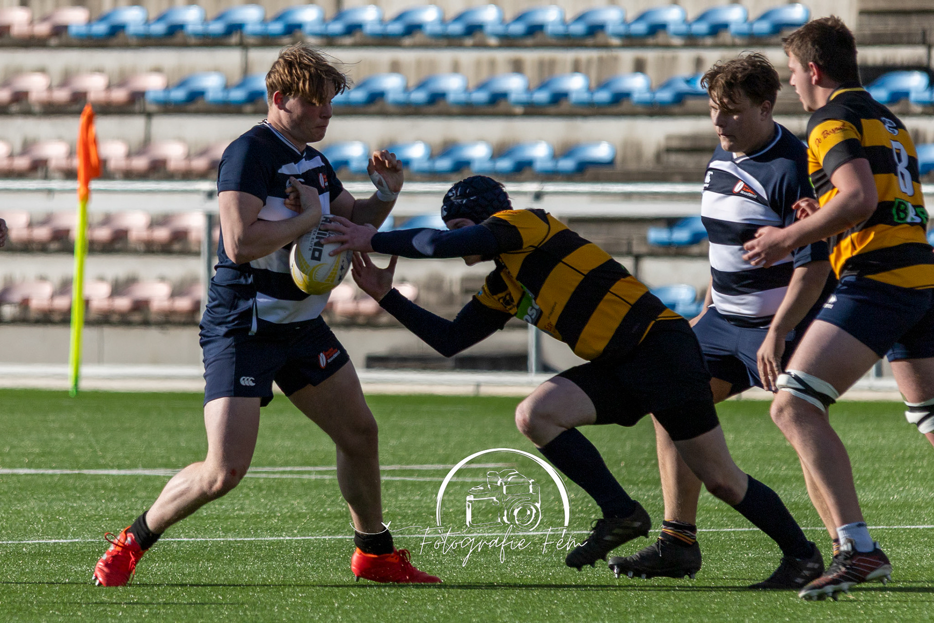 RRU1812032025-155