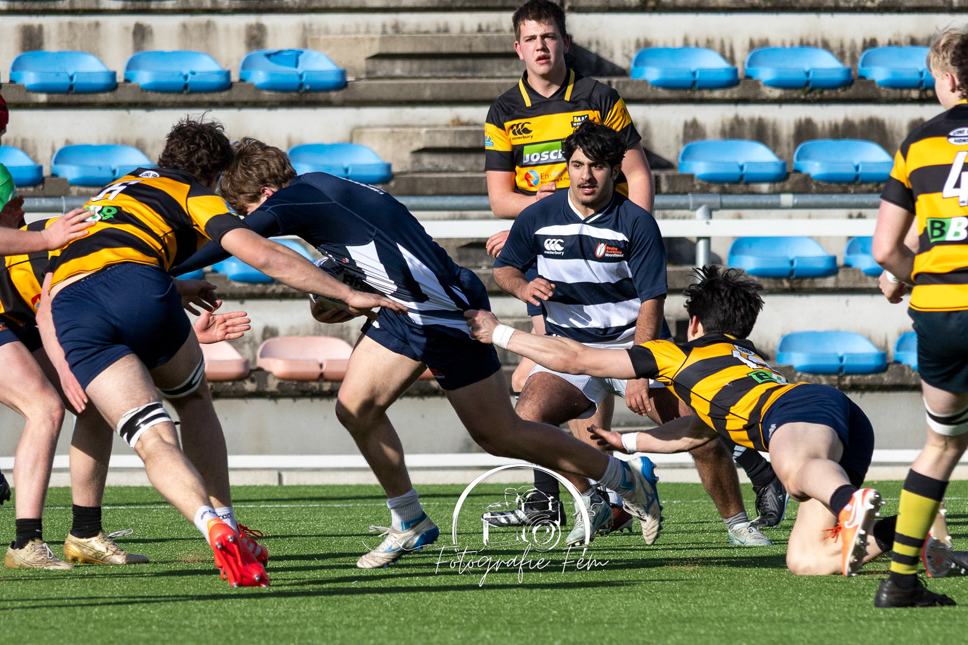 RRU1812032025-110
