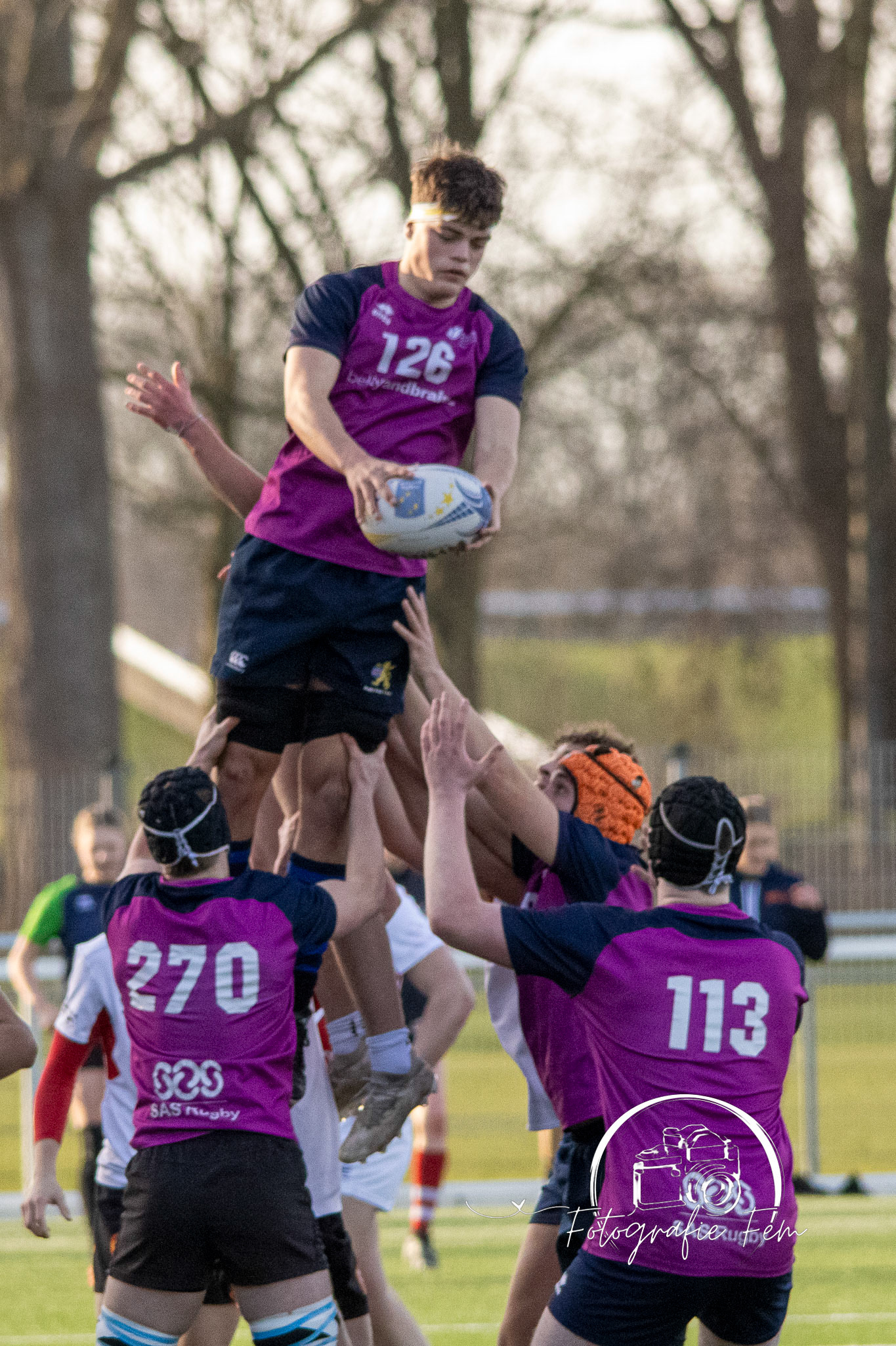RRU1805022025-218