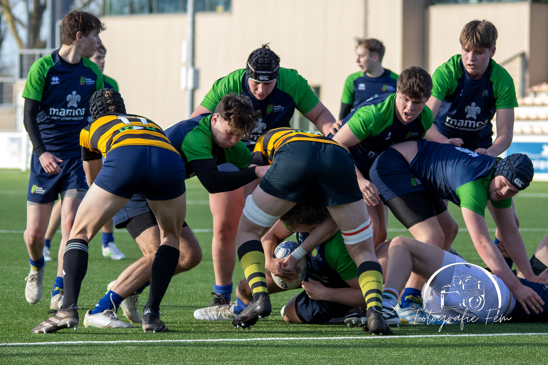 RRU1805022025-115