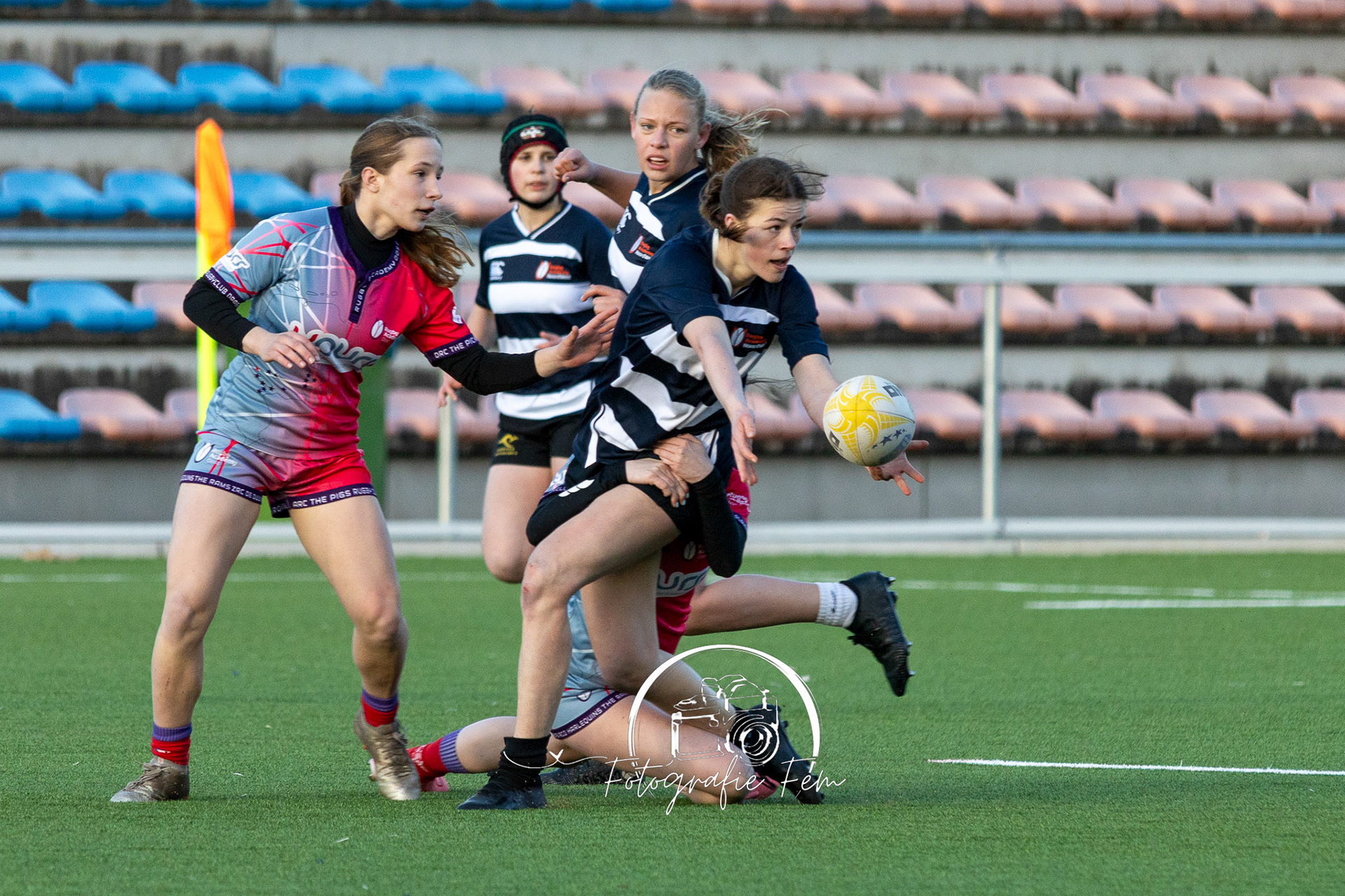 RRU1812032025-245