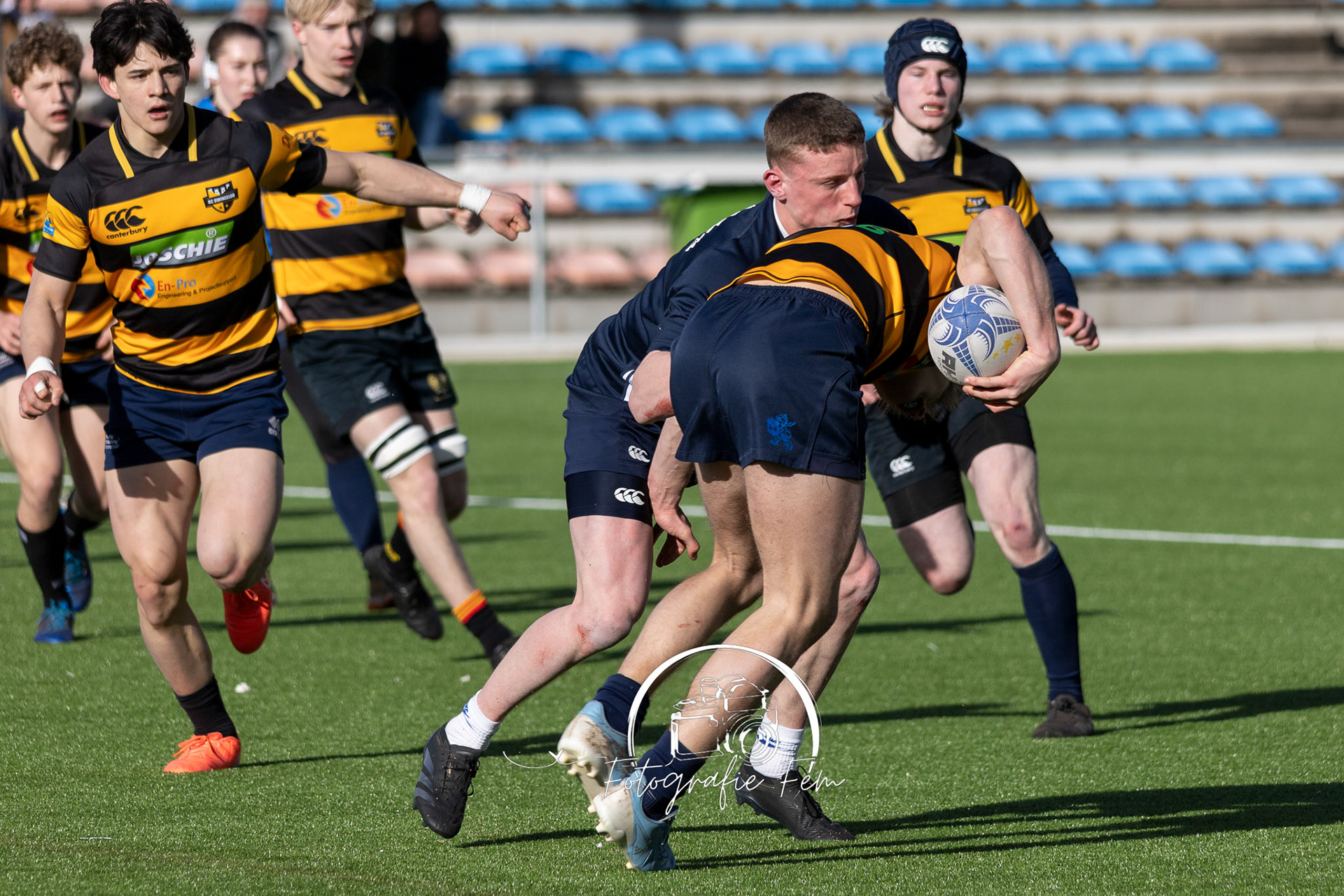 RRU1812032025-118