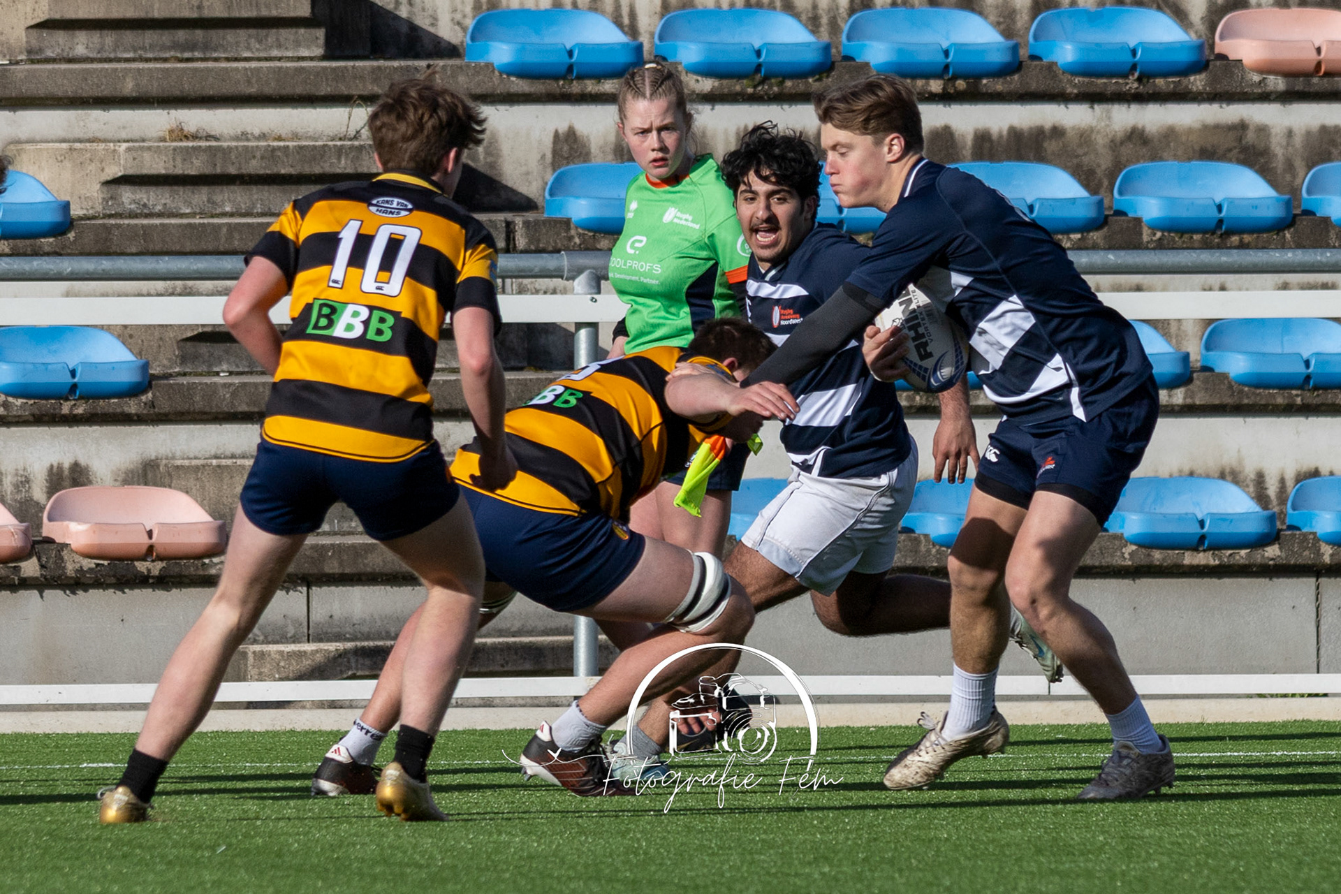 RRU1812032025-106