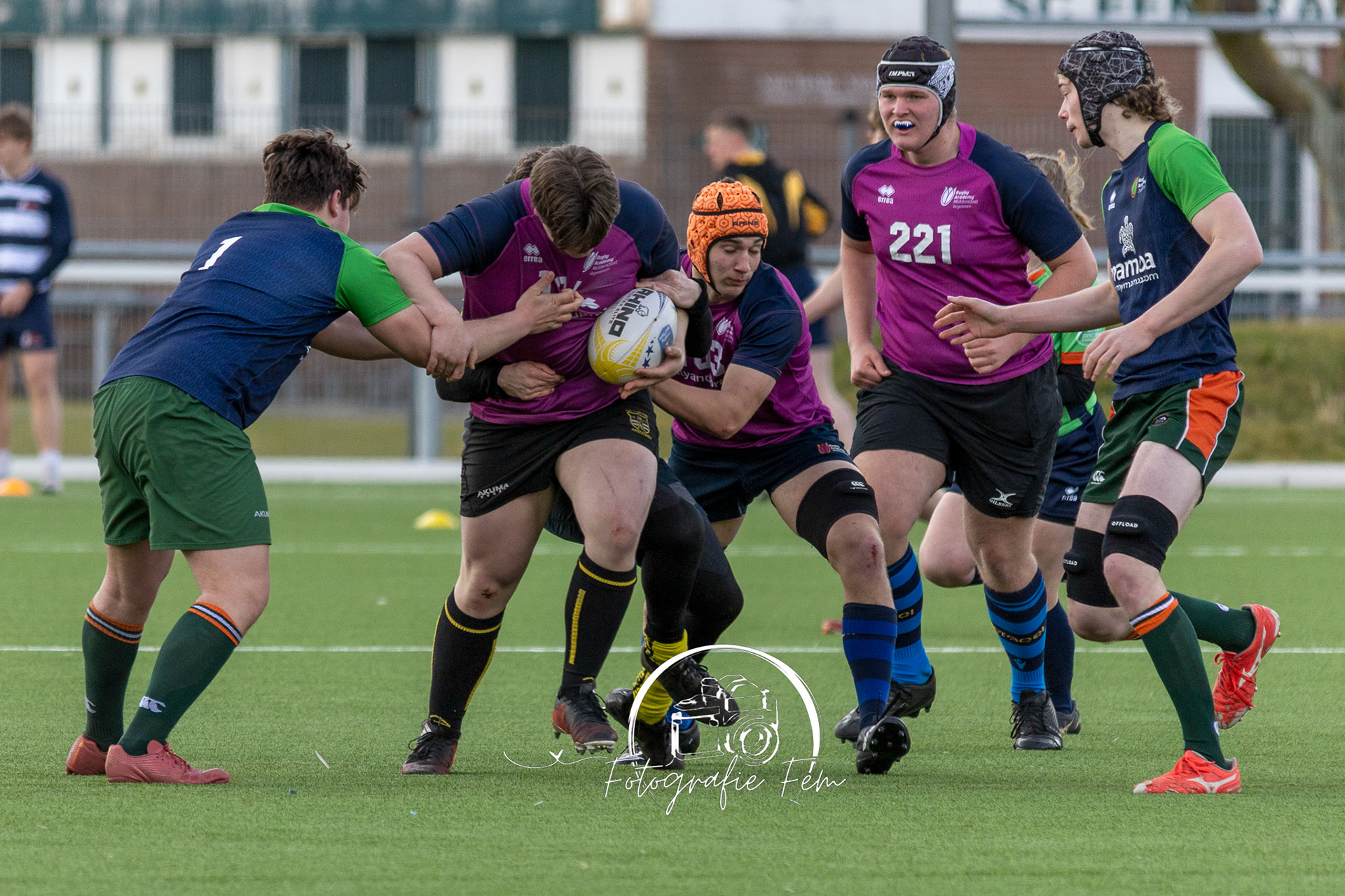 RRU1812032025-14