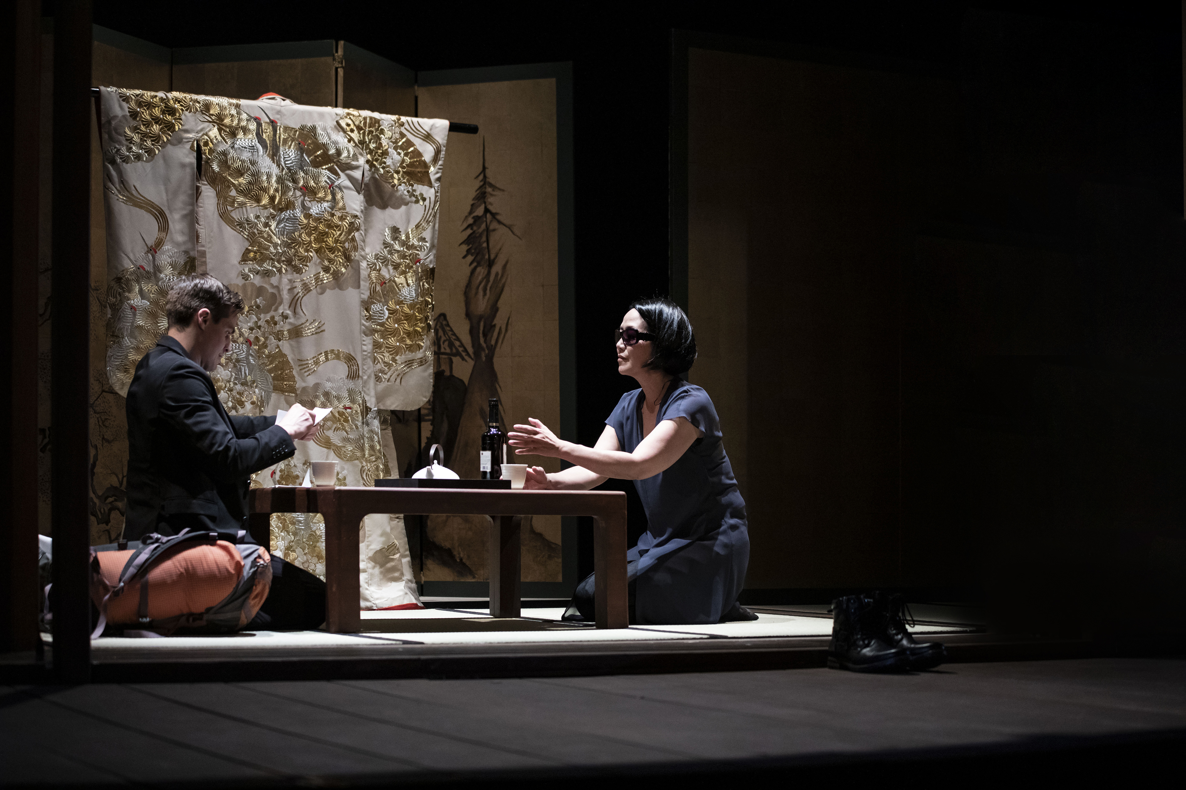 Philippe Thibault-Denis (Pierre Maltais) Donna Yamamoto (Hanako) © Elias Djemil