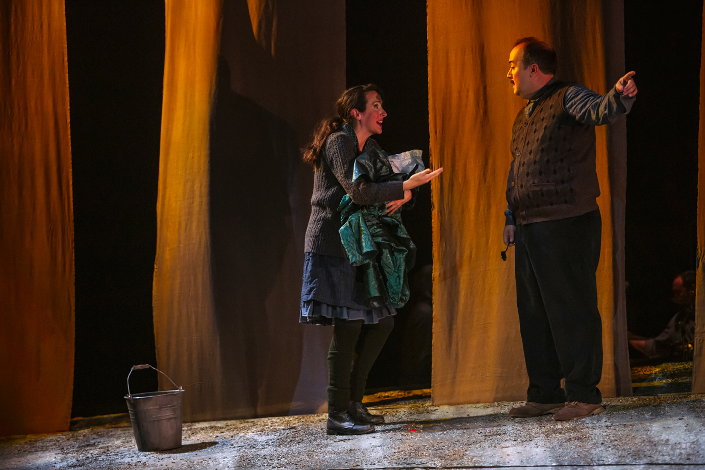 Monika Pilon (Une paysane) Jonathan Gagnon (Un paysan) © Stéphane Bourgeois