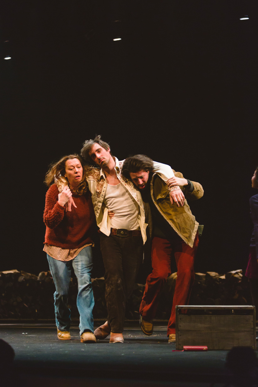 Érika Gagnon (Michelle) Nicola-Frank Vachon (Guy) Vincent Roy (Fernand) © Hélène Bouffard