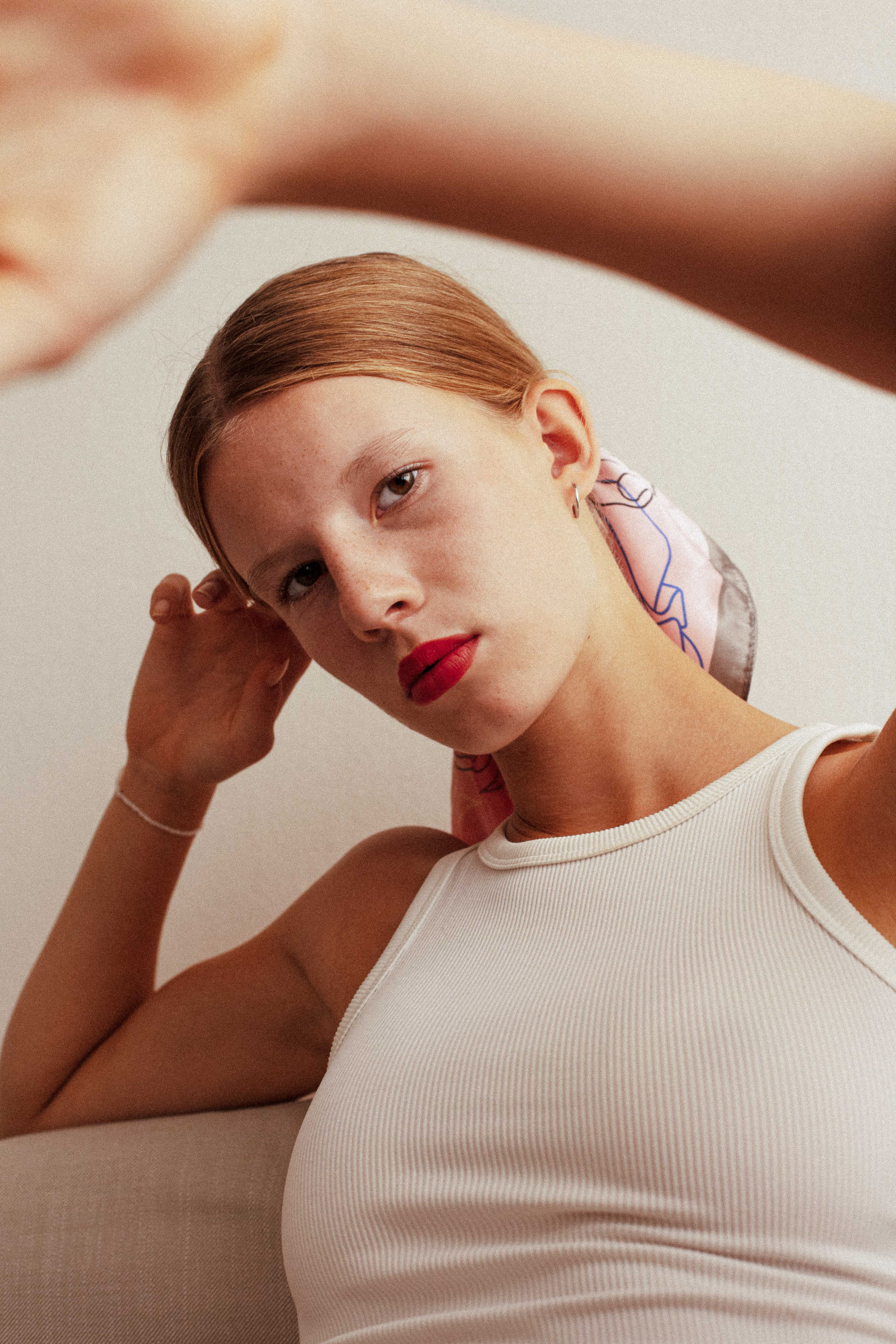 Viktoria / PURE MODEL MANAGEMENT