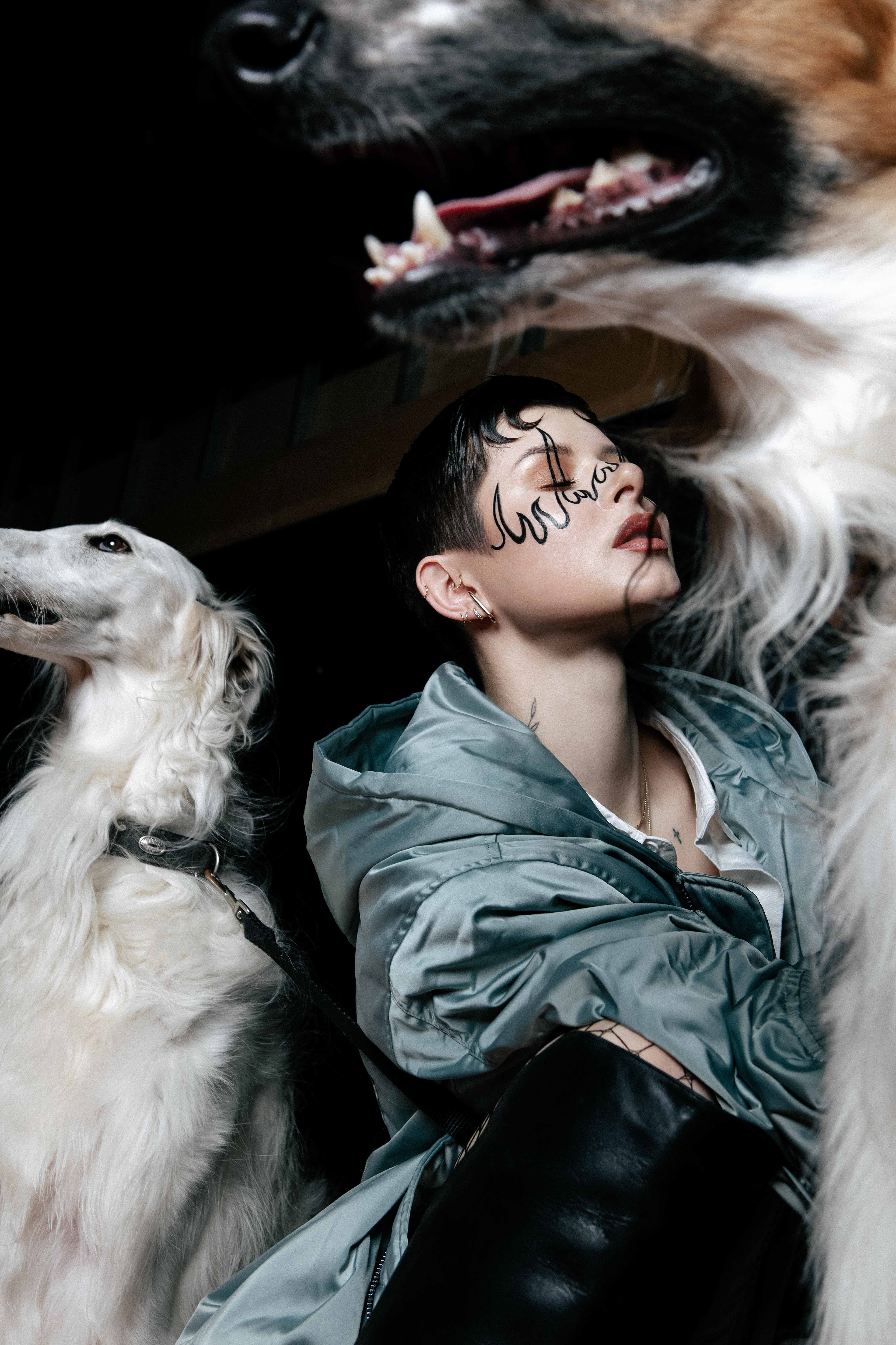 Kate Bohemia / Menswear Looks Good On You