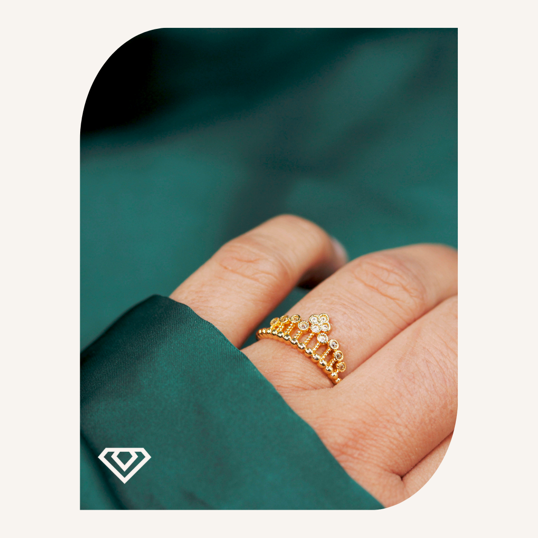Anillo diseño corona ajustable Acero. Brilla por 4500 crc
