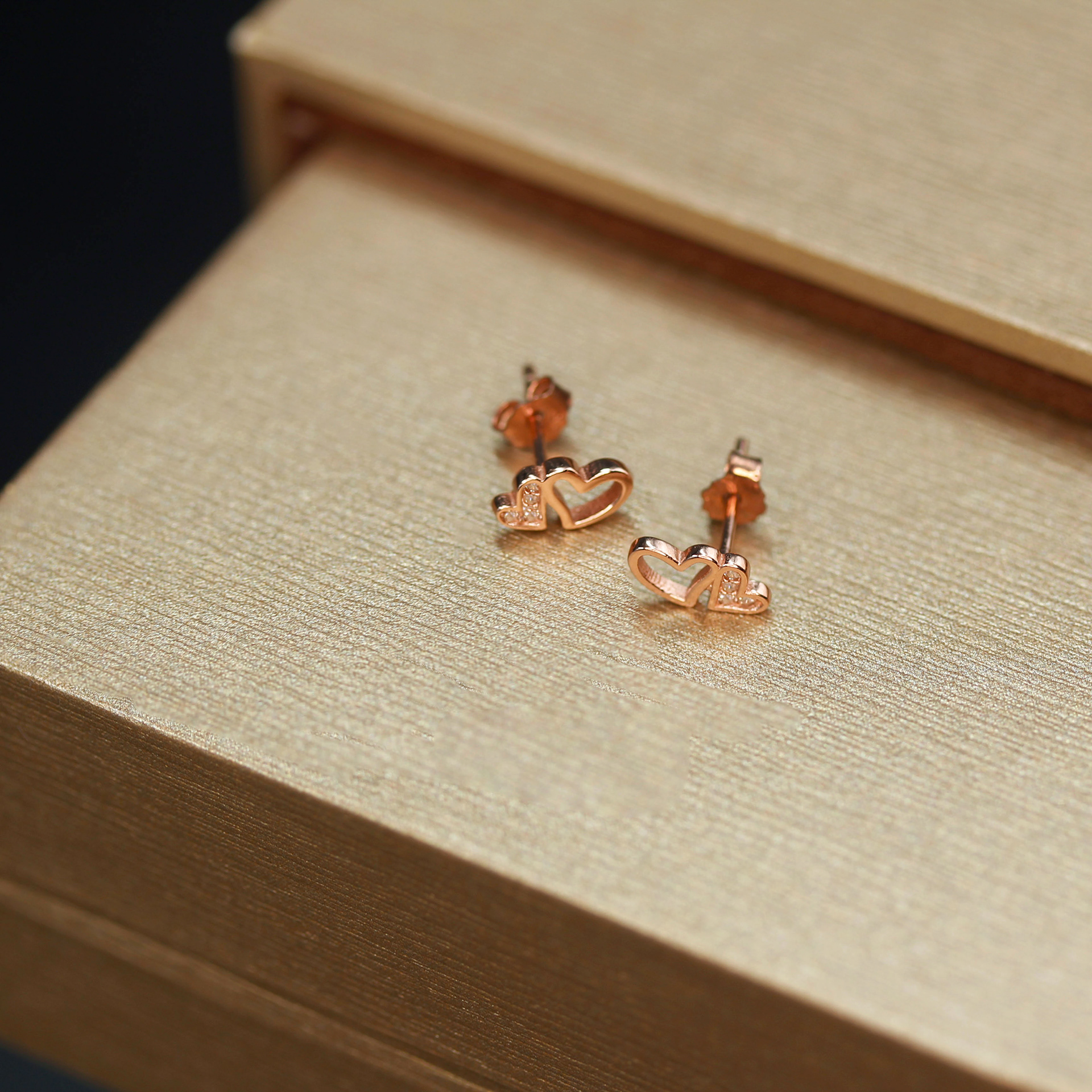 Pendientes Plata 925 Doble corazón Baño Oro Rosa Precio 4750crc
