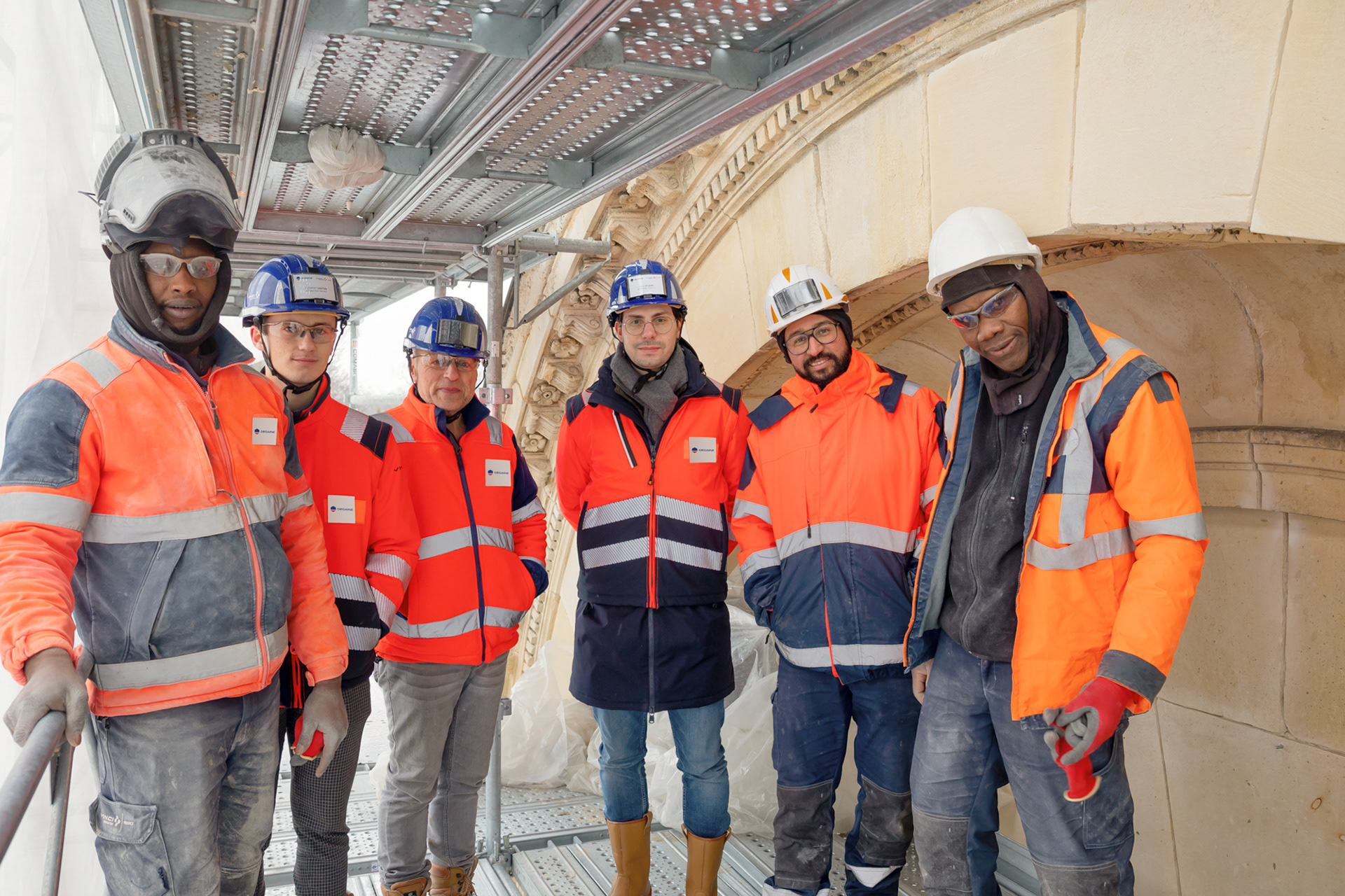 Equipe chantier chapelle de la Légion d'honneur - DEGAINE