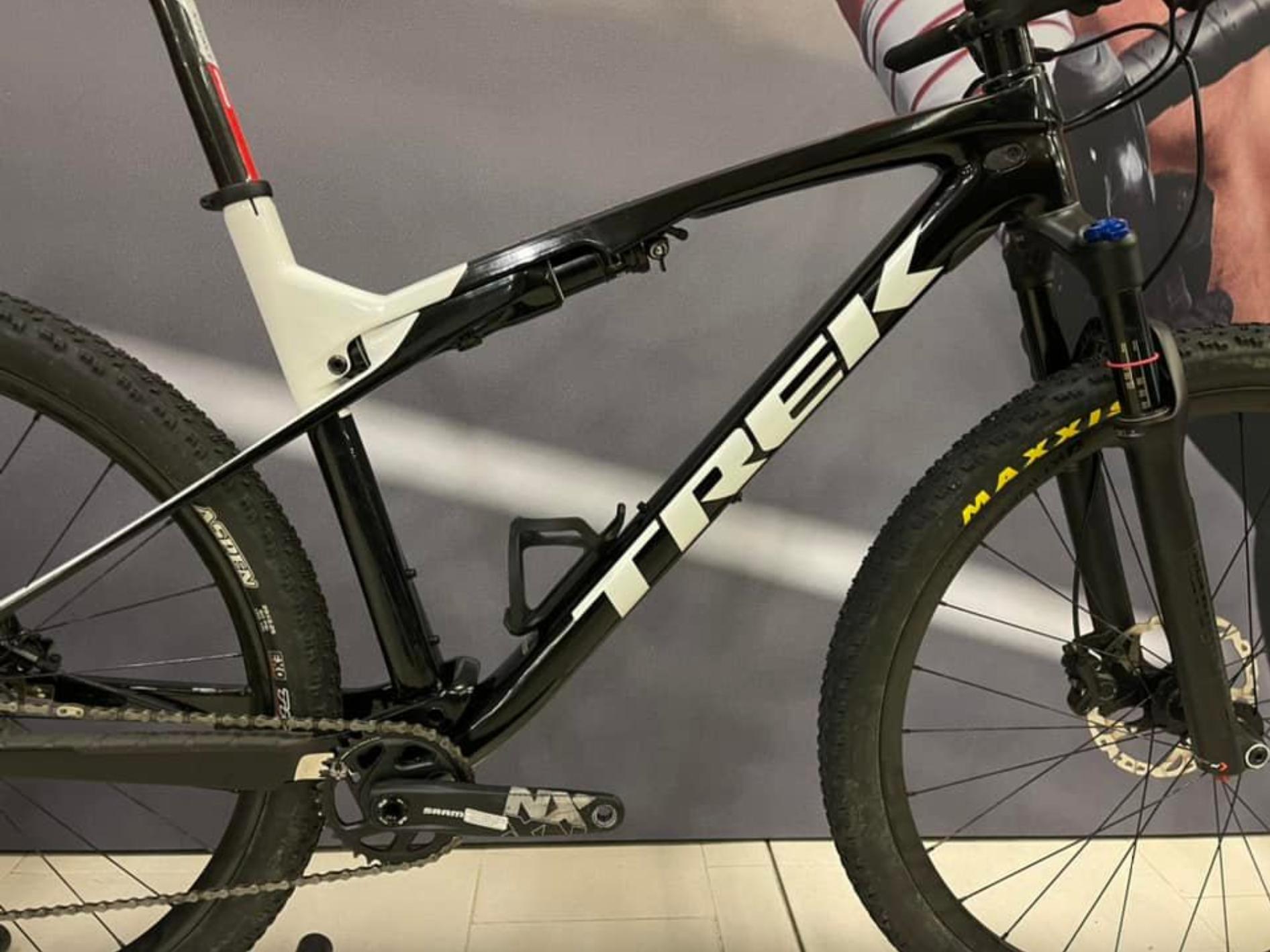 Usato Trek Supercaliber 9.7 tag. L