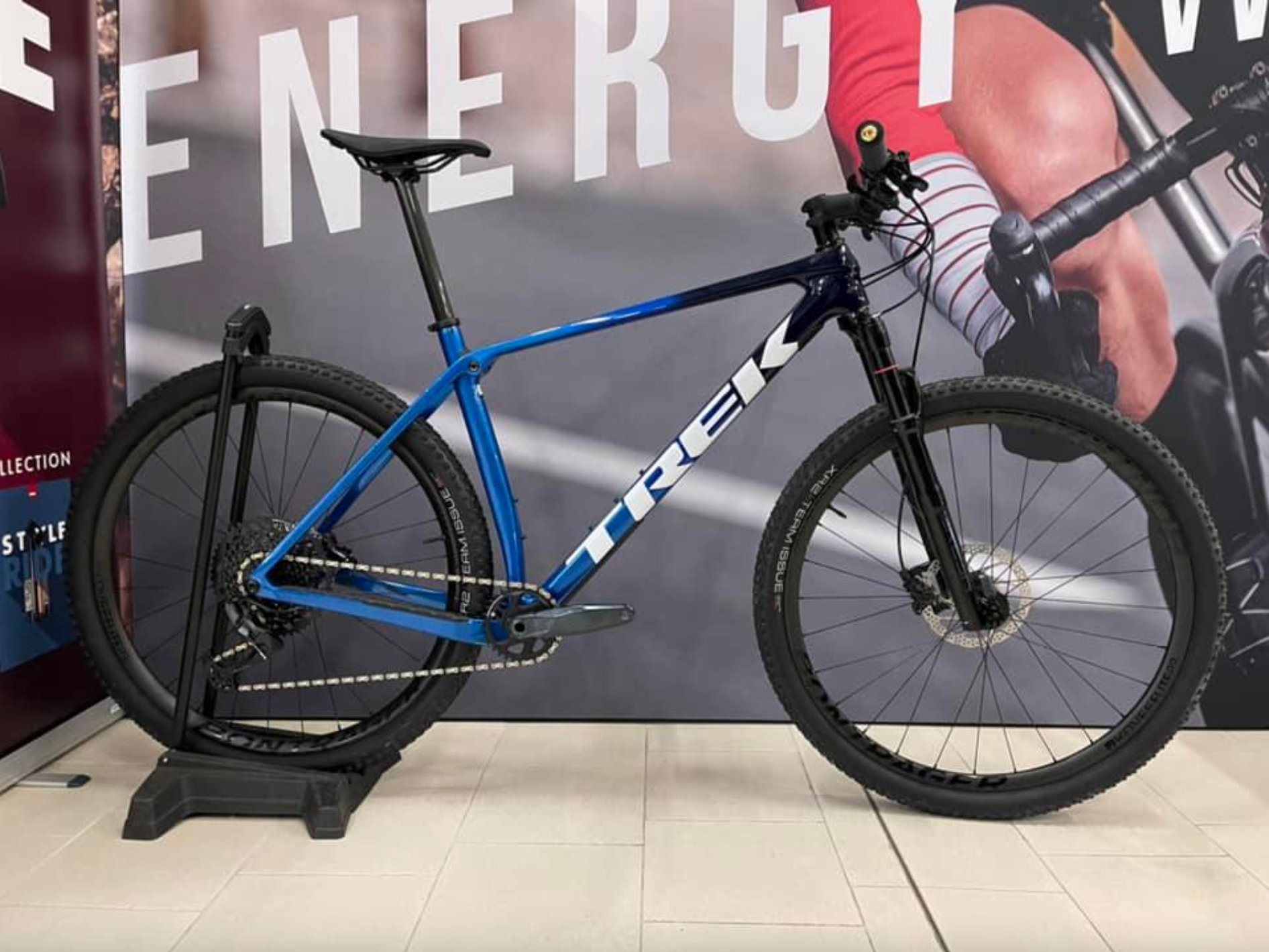 Nuova Trek Procaliber 9.7, blu
