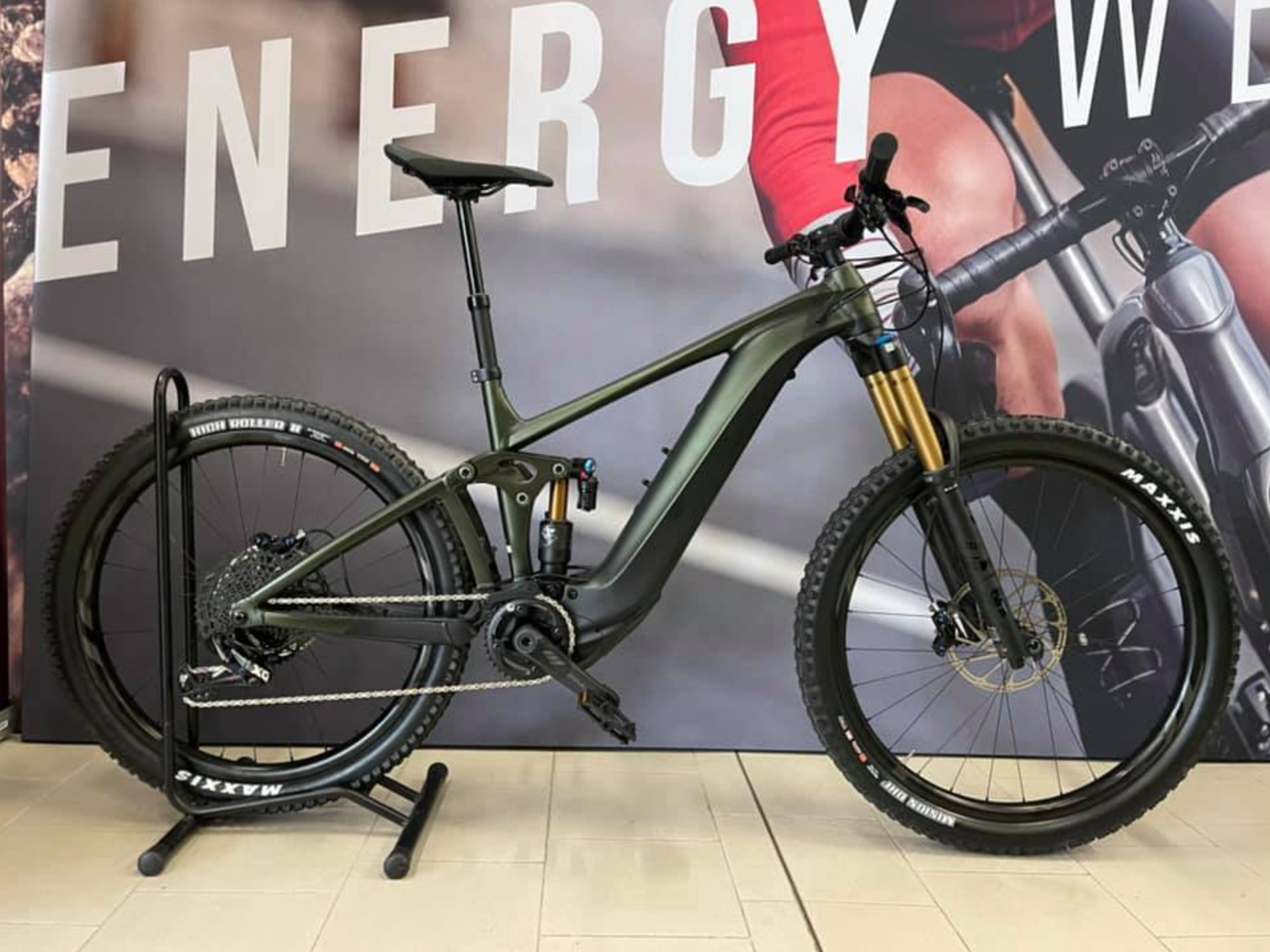 Nuova Giant Reign E+0