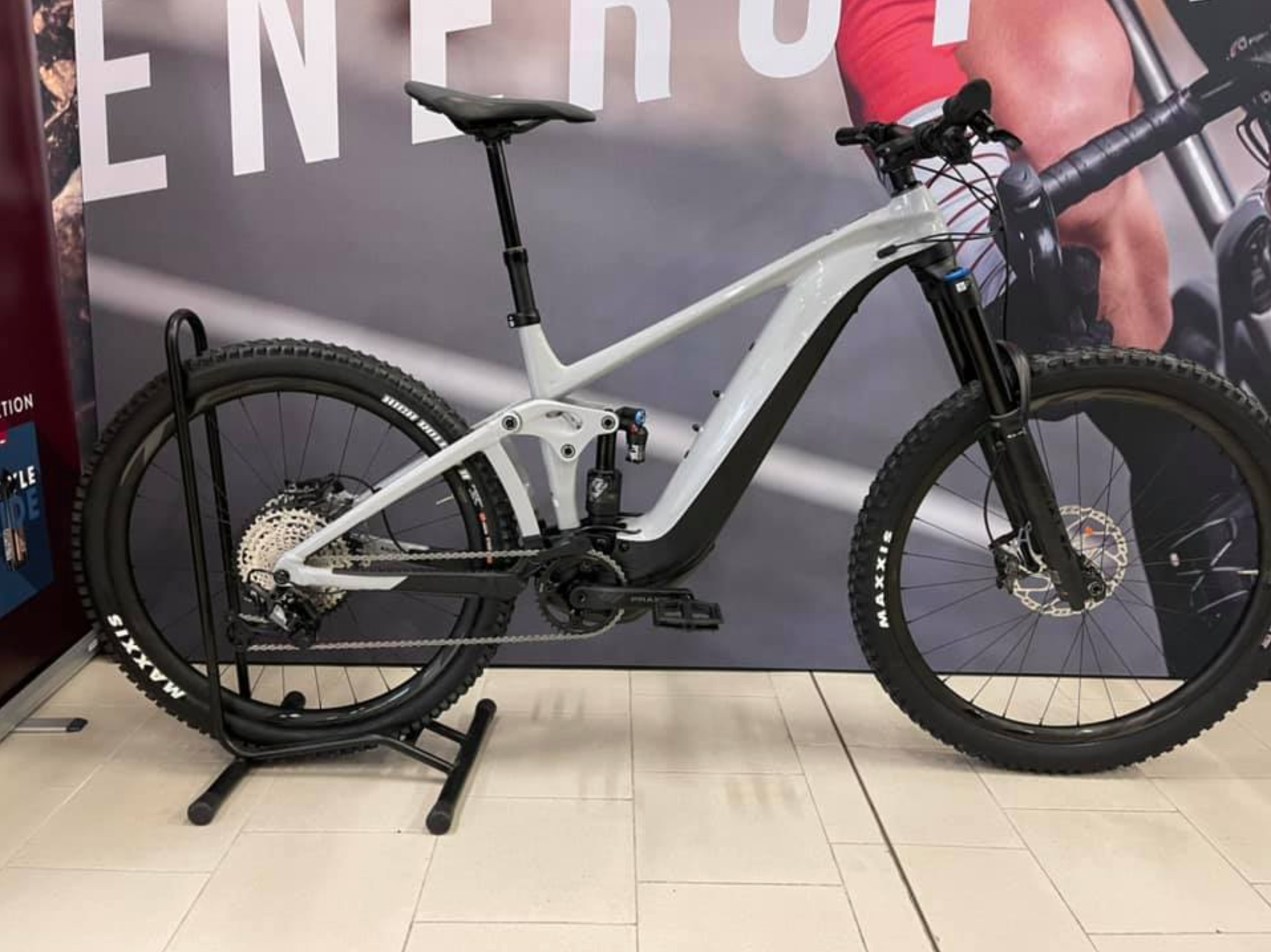 Nuova Giant Reign Pro E + 1 2022