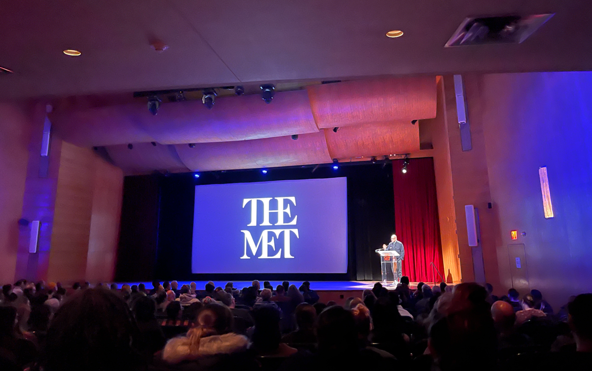 Pop Up Show at THE MET, NYC