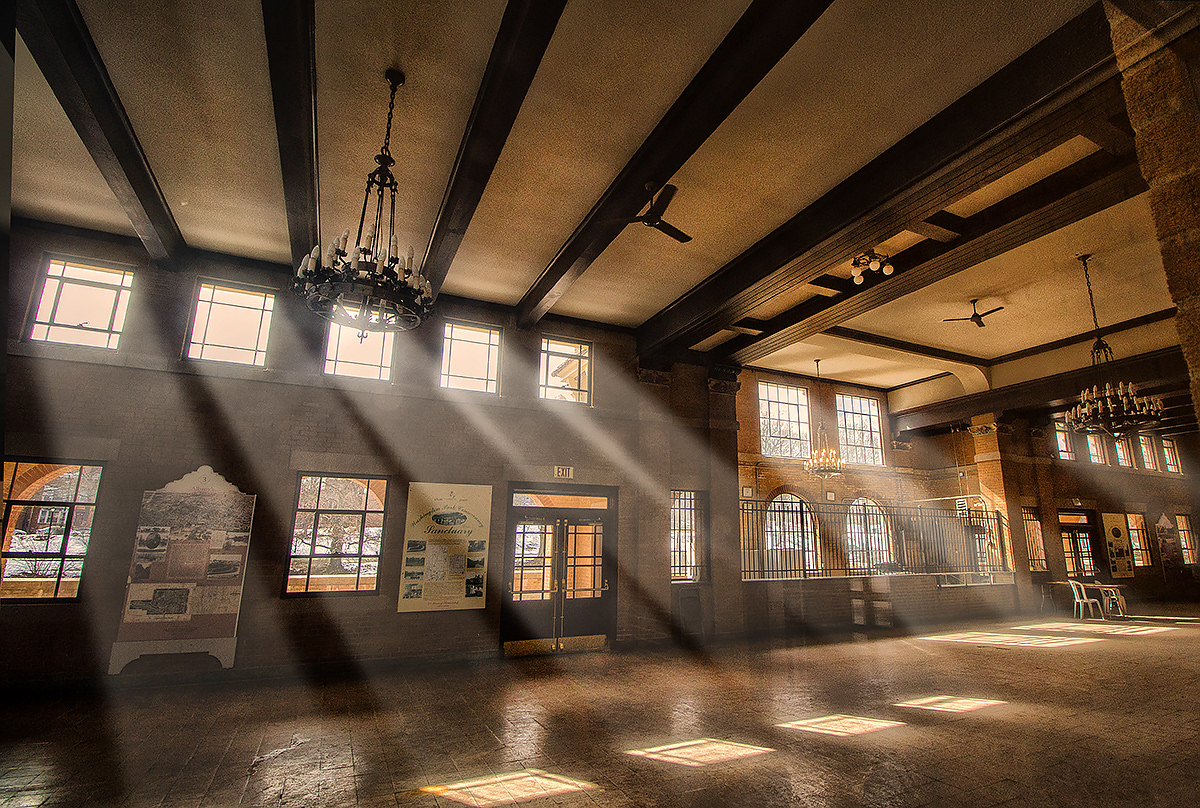 Sun Rays at The Lakehouse, Washington Park