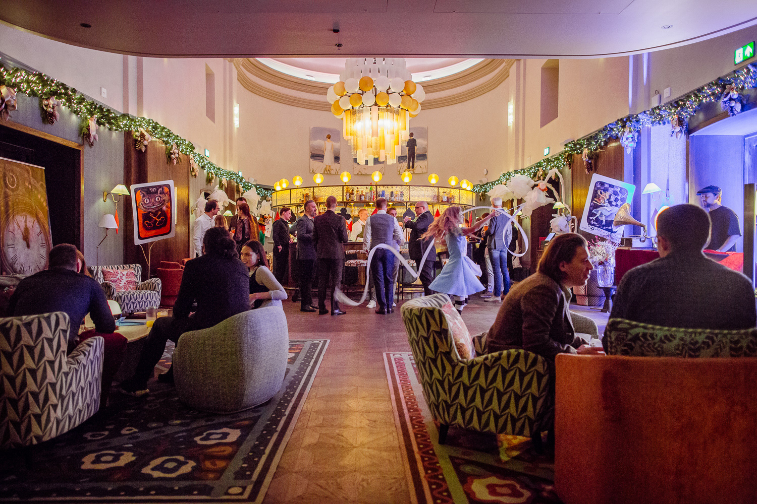 Świąteczna impreza firmowa "Alicja w Krainie Czarów" 