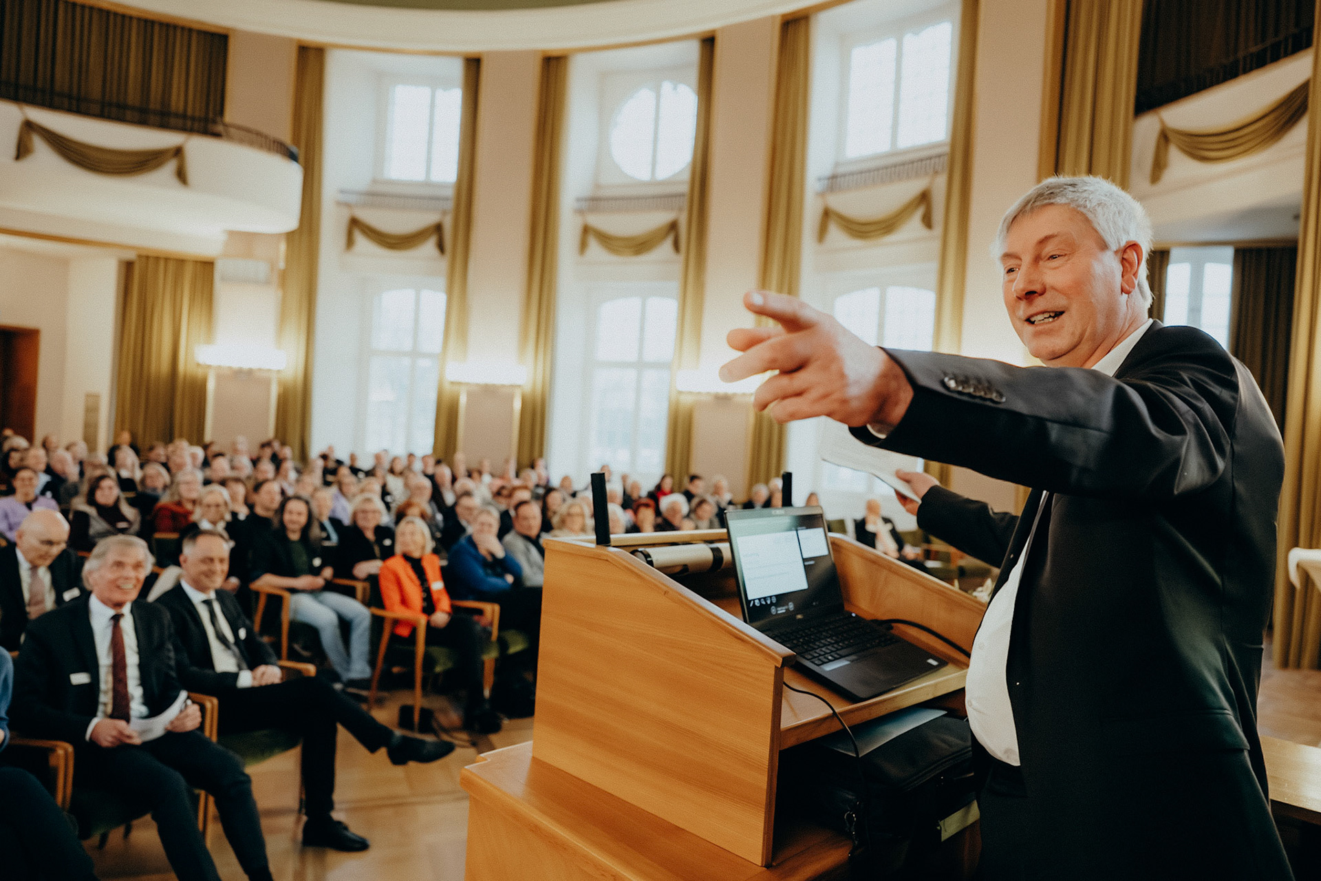 Business & Institutionen