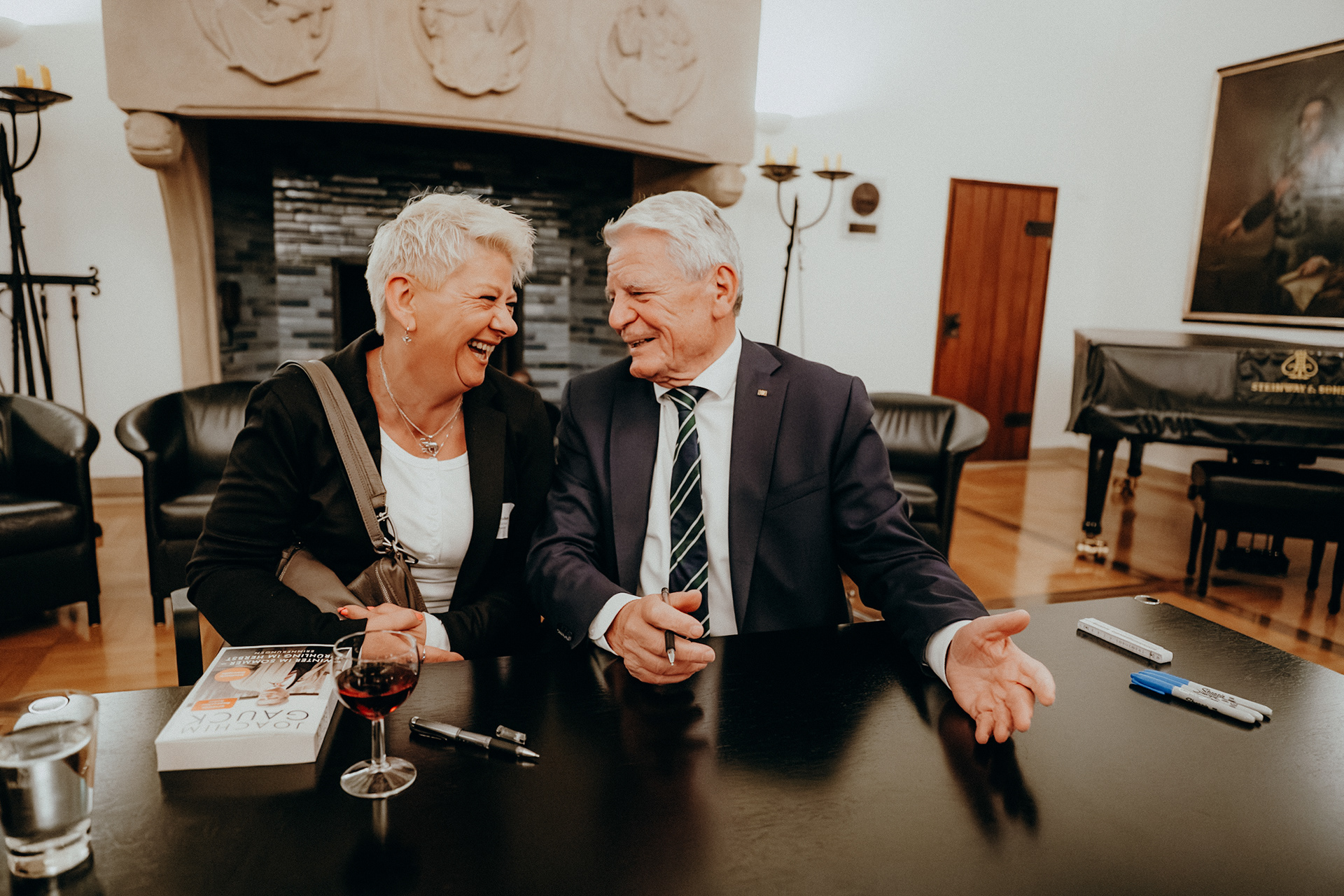 Autogrammstunde im Rahmen einer Festveranstaltung mit Bundespräsident a.D. Joachim Gauck in Münster