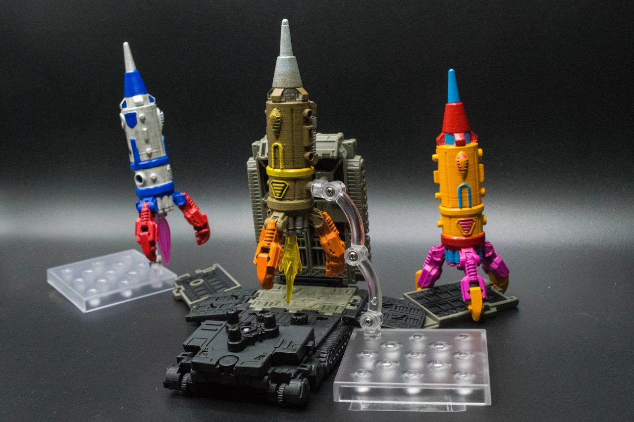 Compatable with 3mm and 5mm flight stands