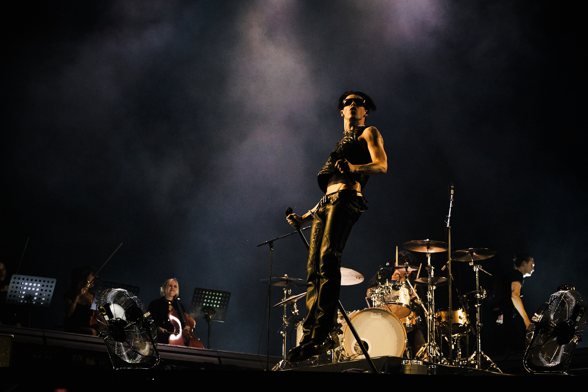 Yungblud, Ilosaarirock