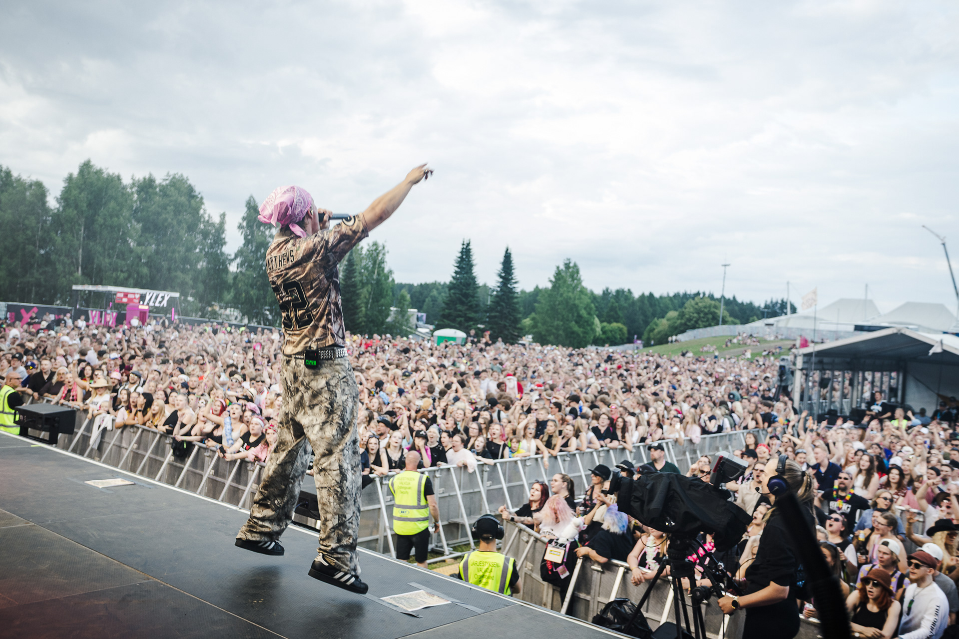 Mouhous, Ilosaarirock