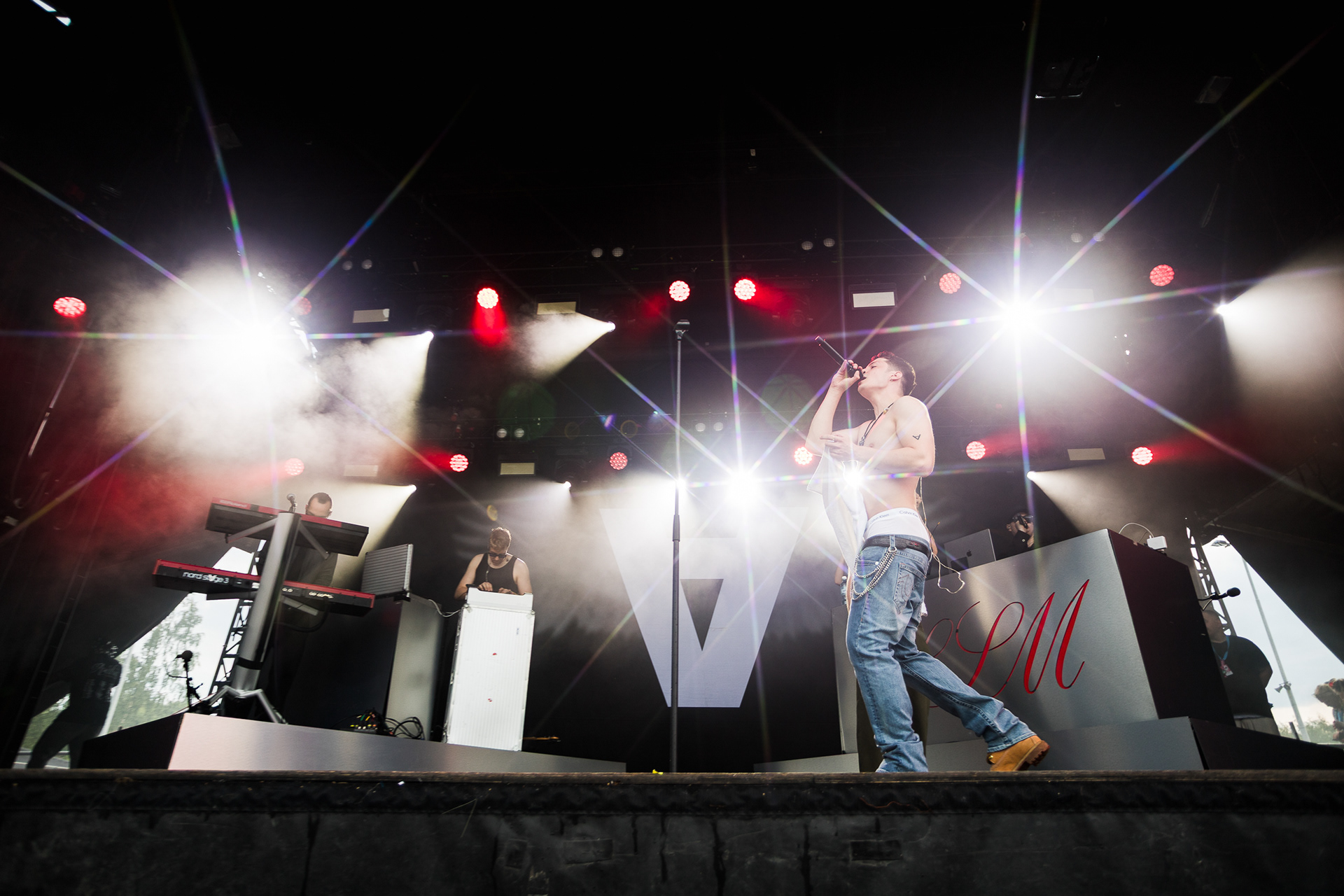 Ares, Ilosaarirock