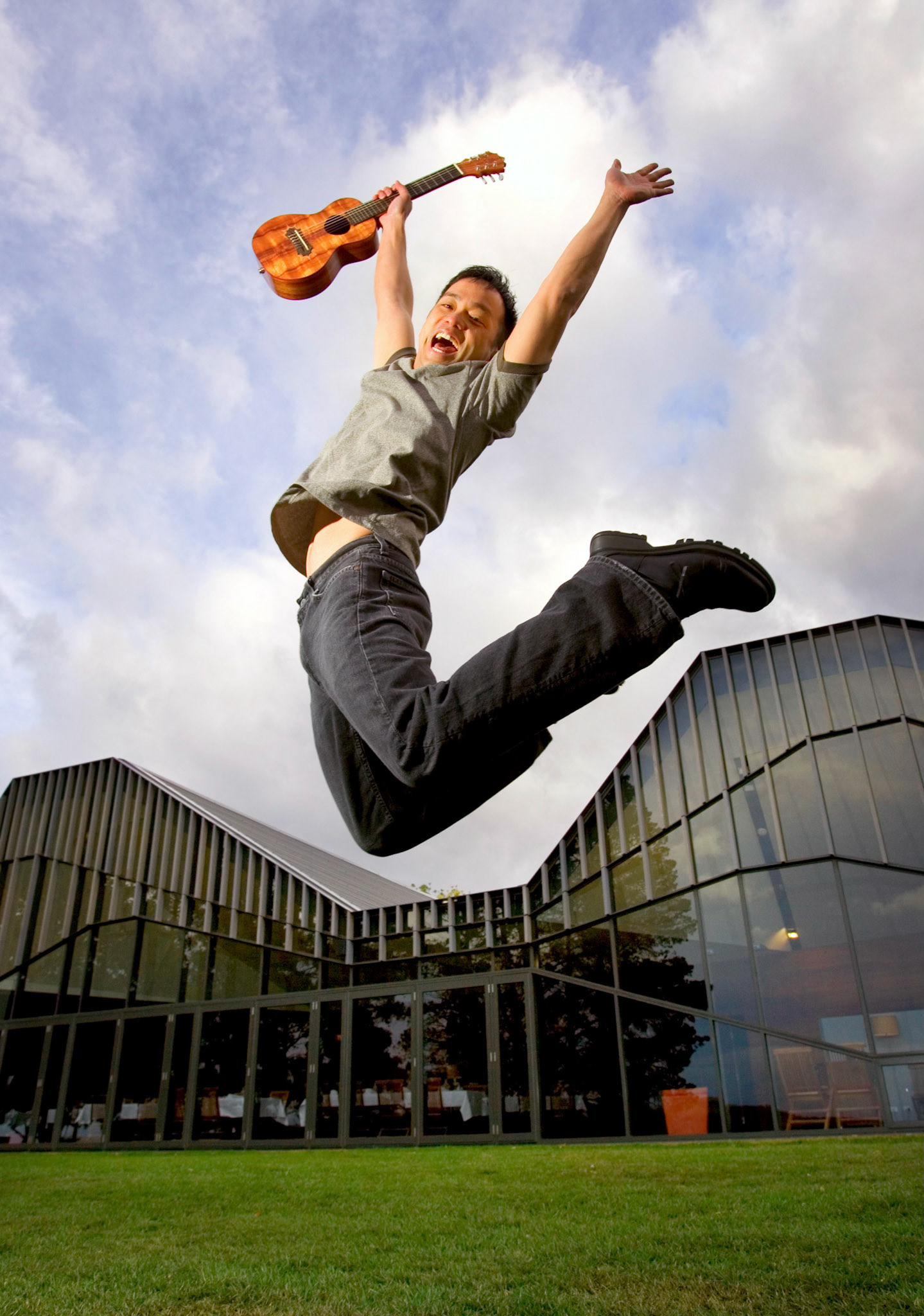 Daniel Ho