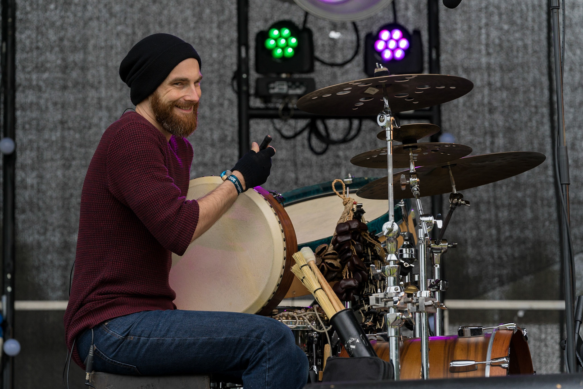 Honey & The Bear (Evan Carson)