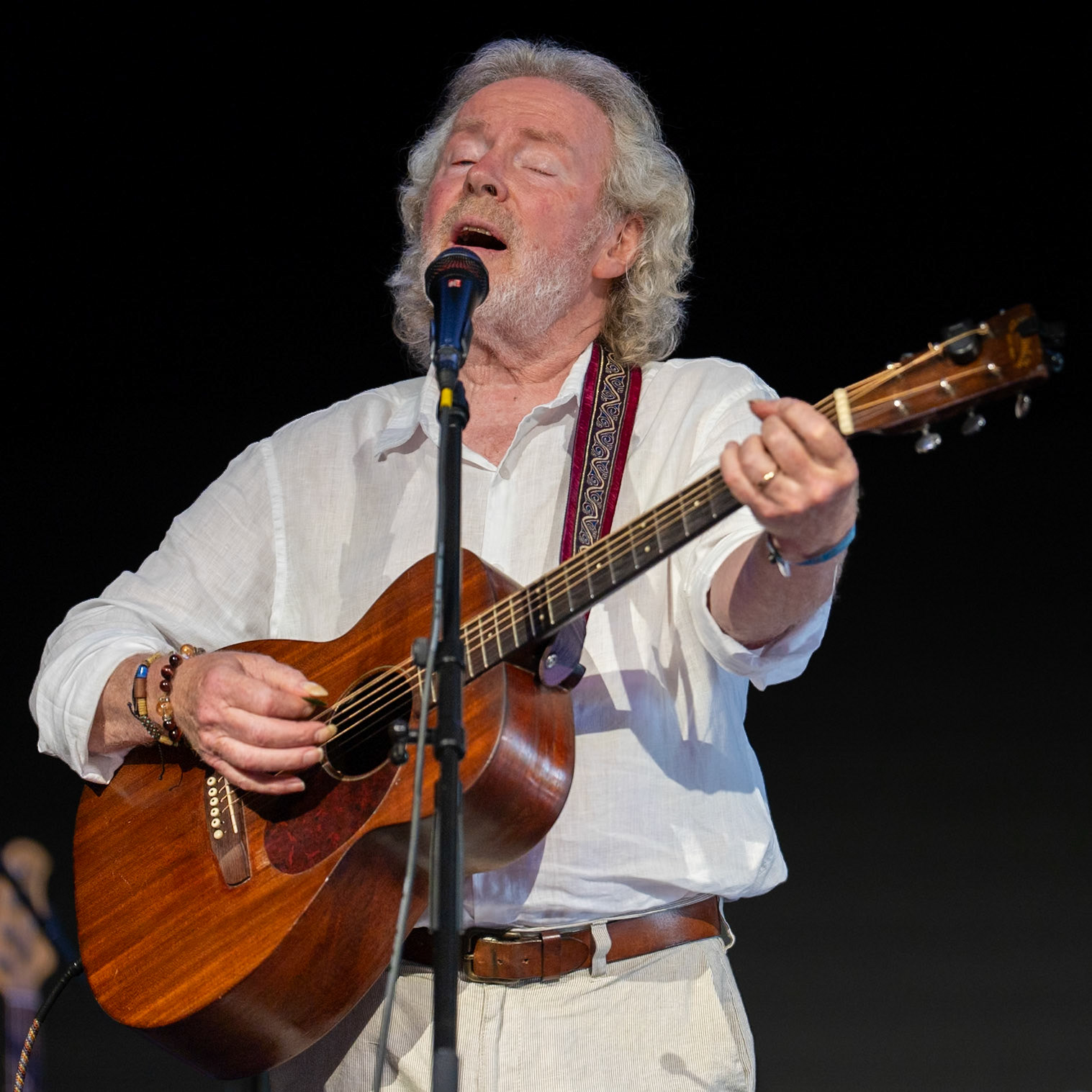 Reg Meuross