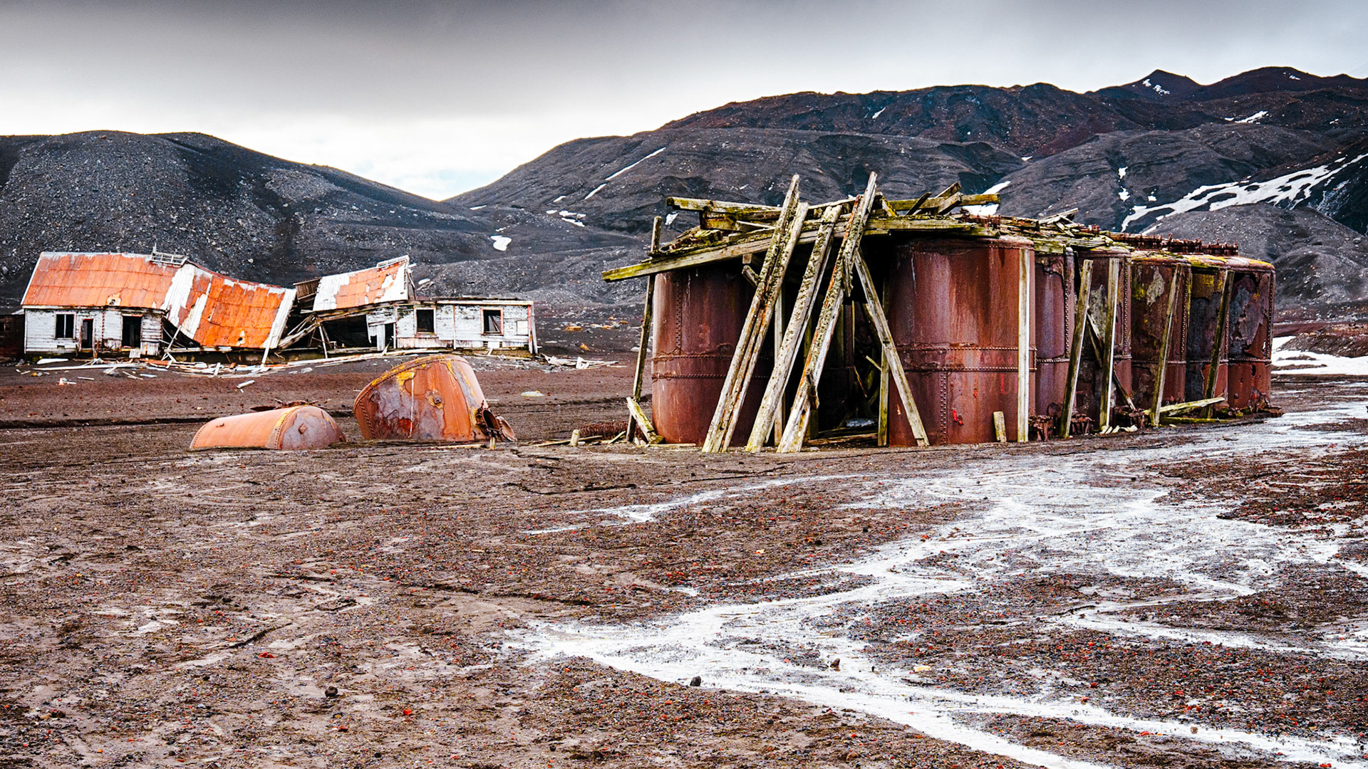 Whalers Bay, Deception Island