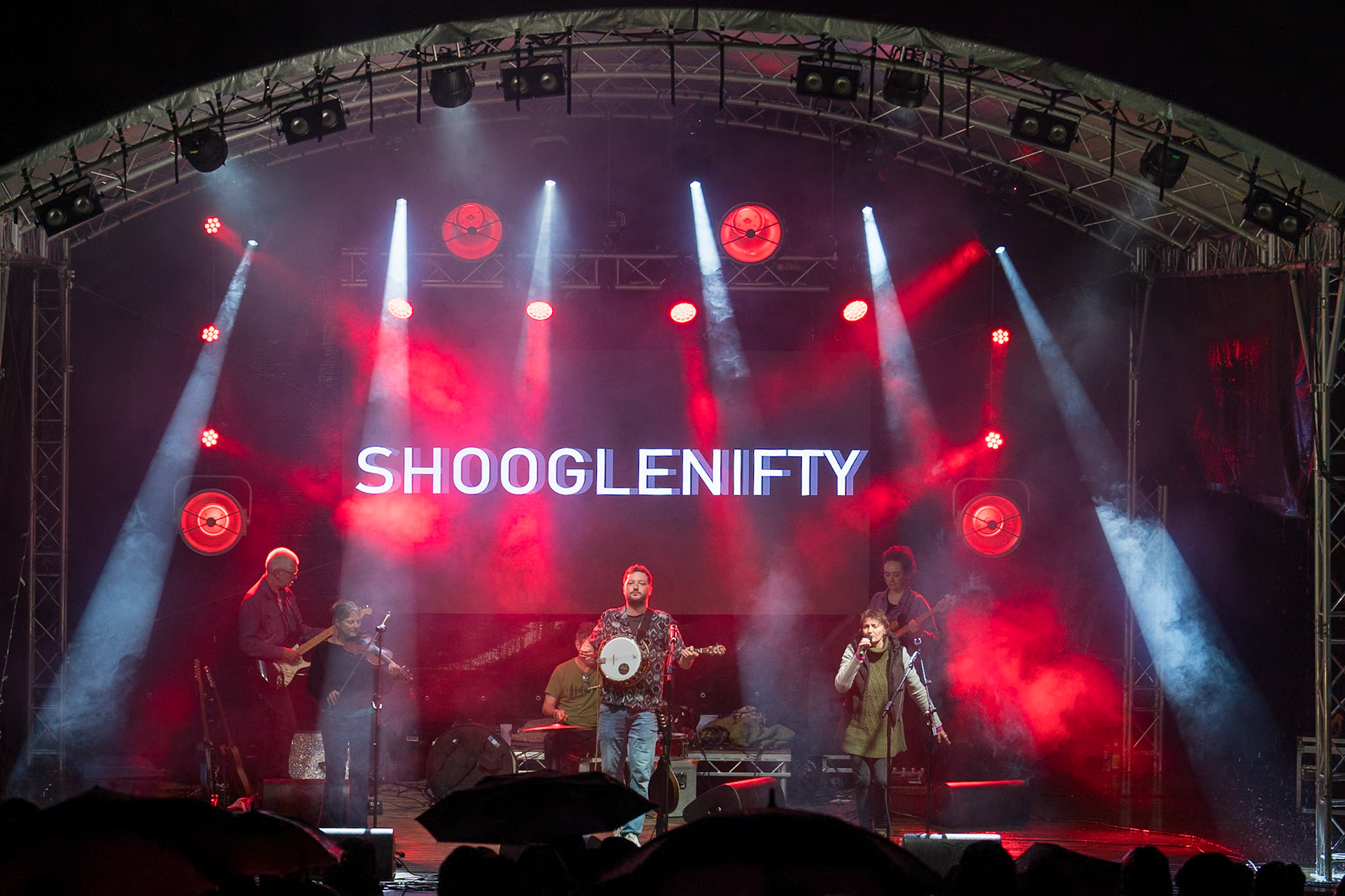 Shooglenifty