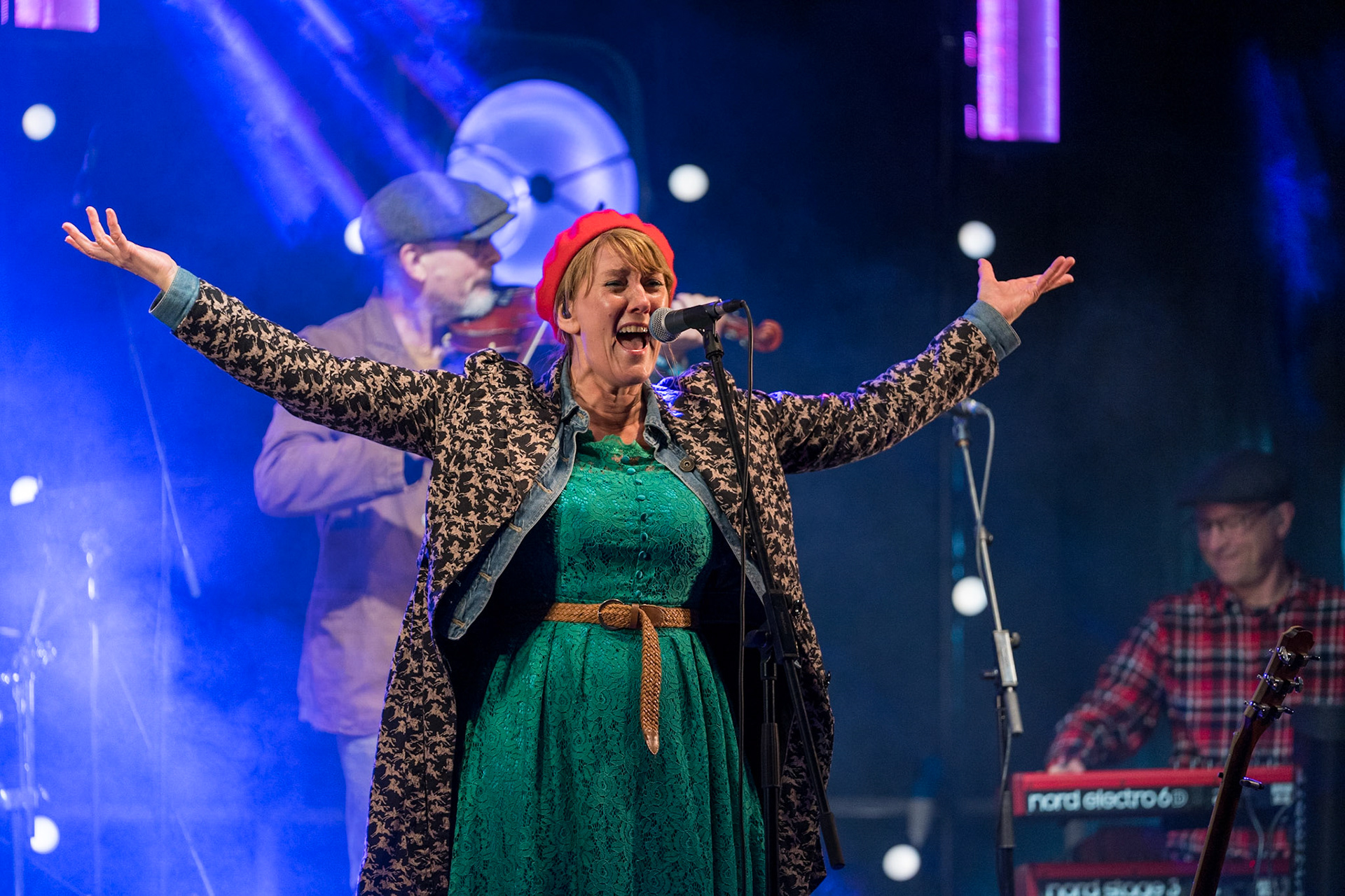 Merry Hell (Virginia Kettle)